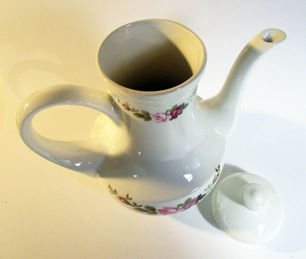 Gien's earthenware coffee maker