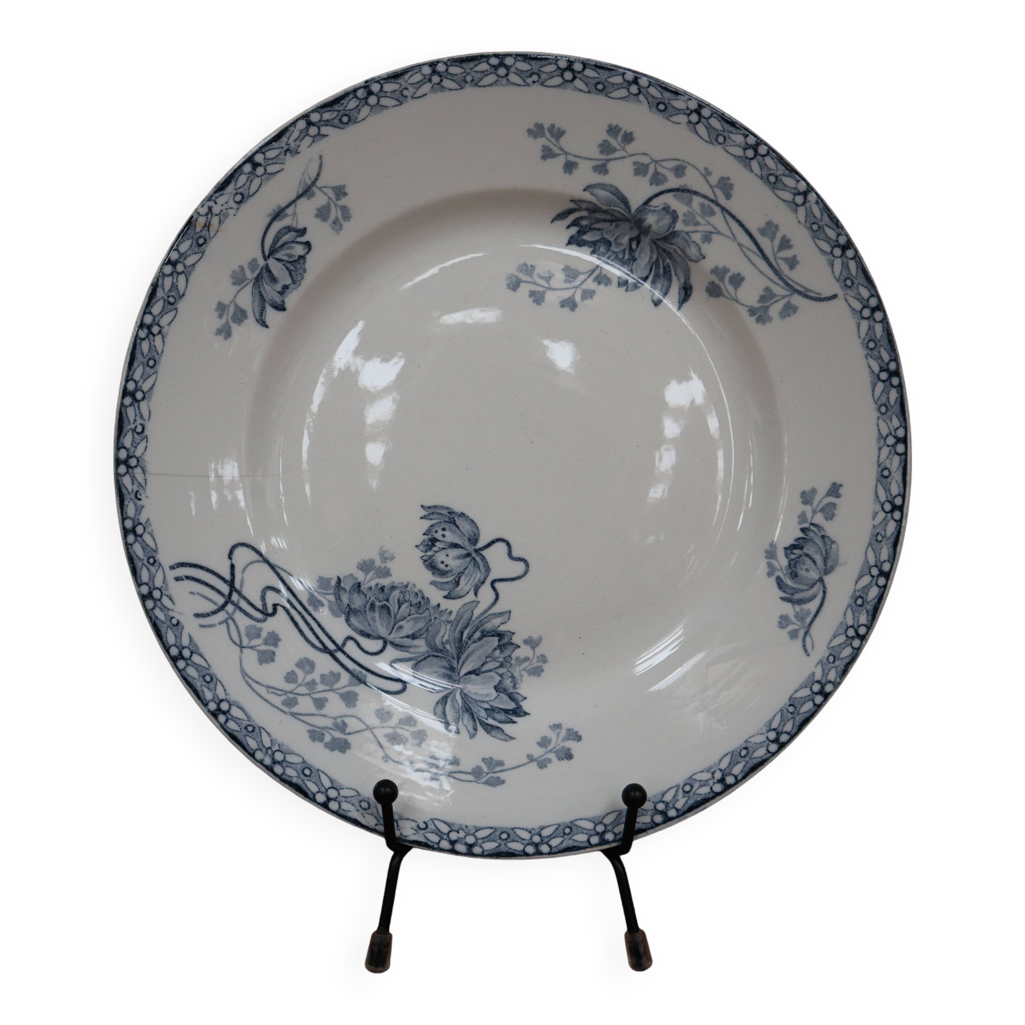 Assiette sur pied Royat Sarreguemines décor bleu