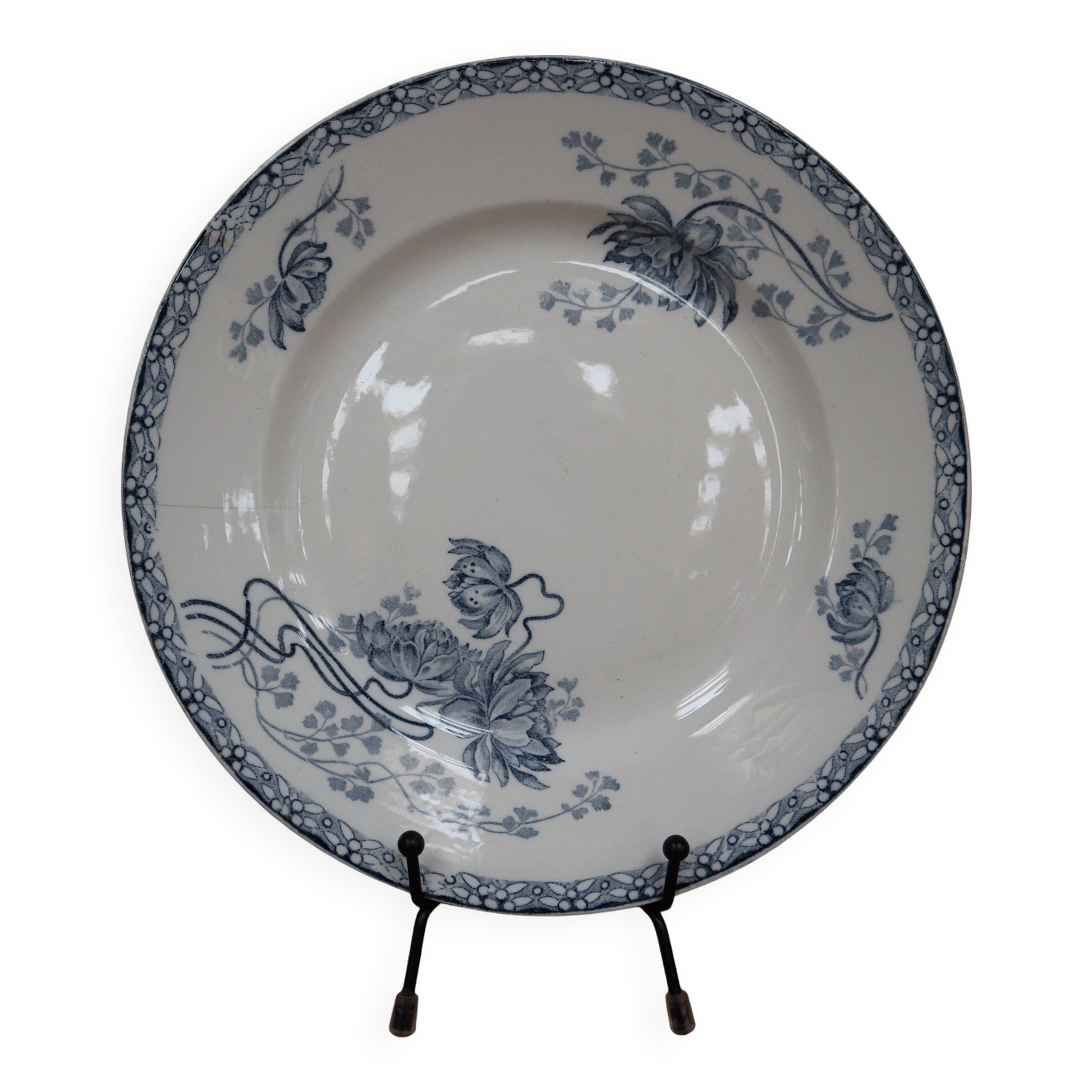 Assiette sur pied Royat Sarreguemines décor bleu