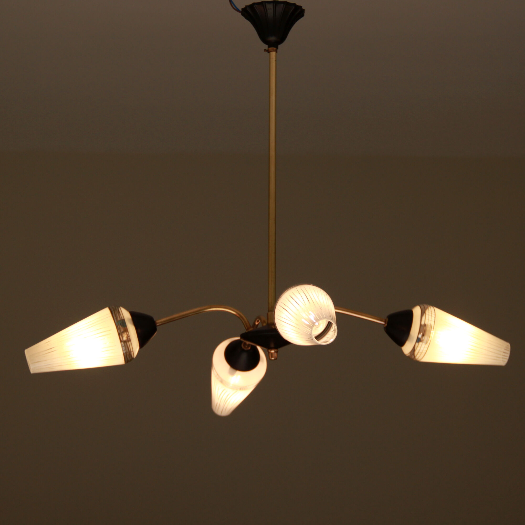 Suspension chandelier brass 4 branches tulips glass 1950 1960