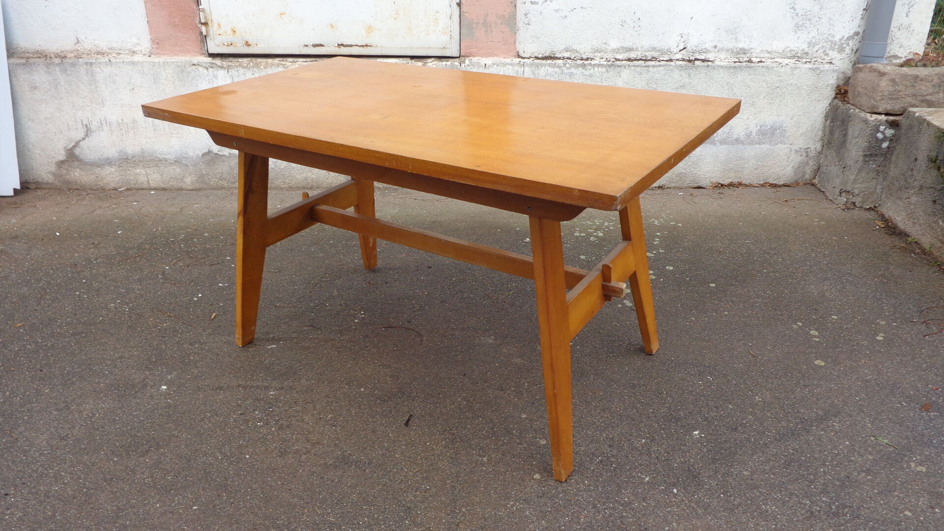 Mru table, René Gabriel