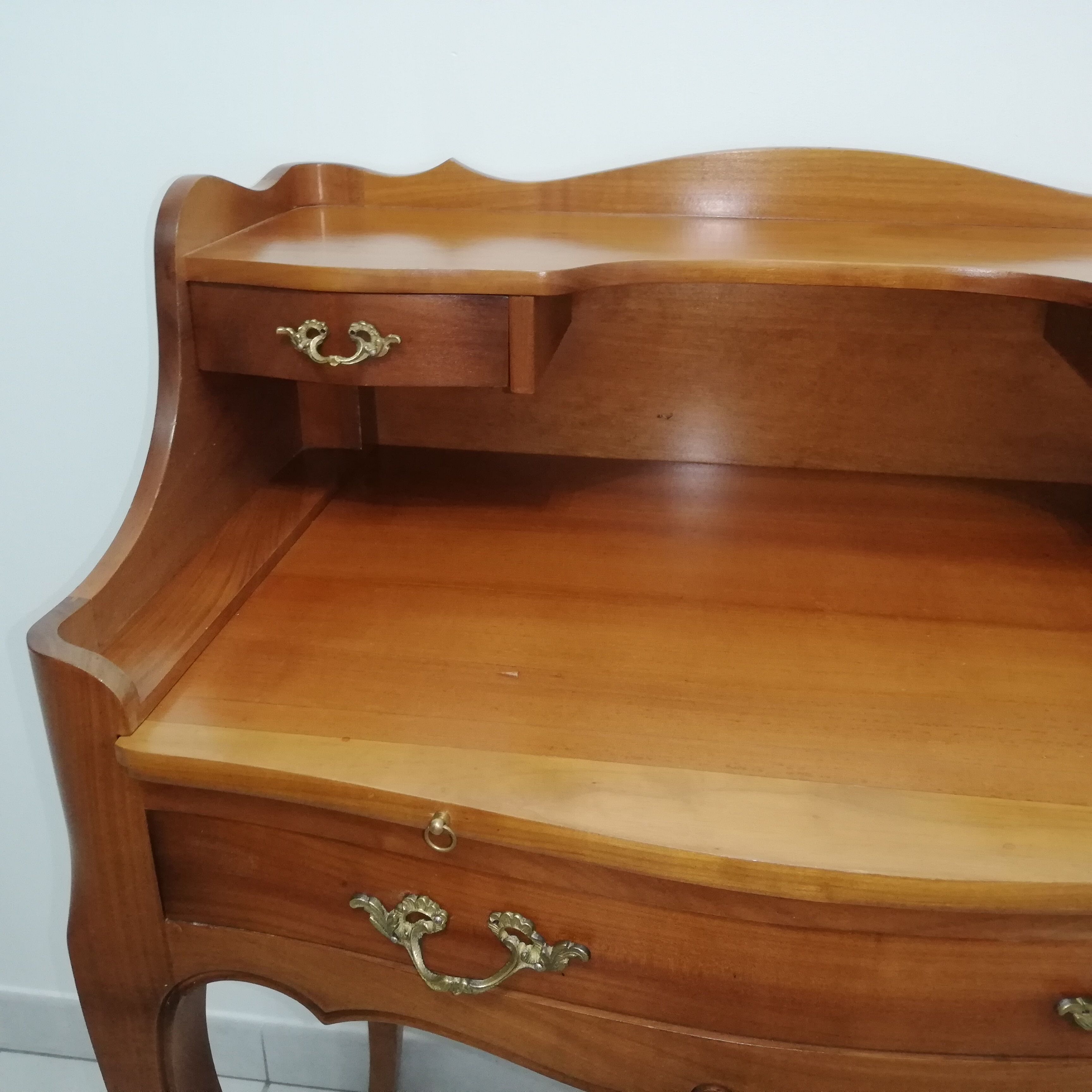 Desk or secretary with slippery tray Louis XV style