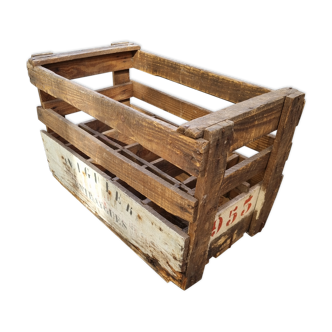 Wooden bottle box