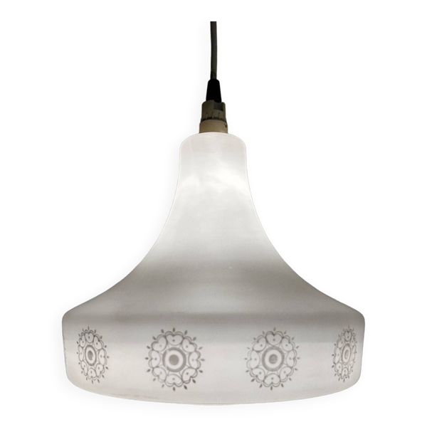 Lustre scandinave opaline années 60