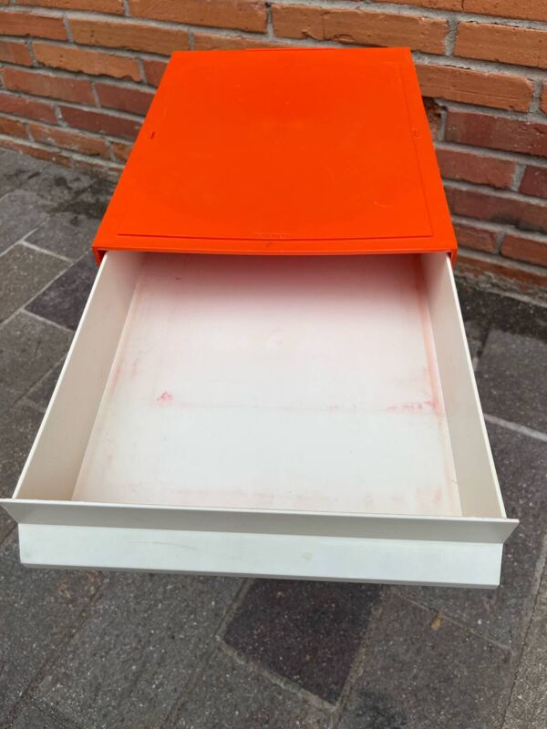 Casier de rangement vintage