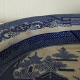 Oval dish, Chinese decoration, French porcelain, 19th century.