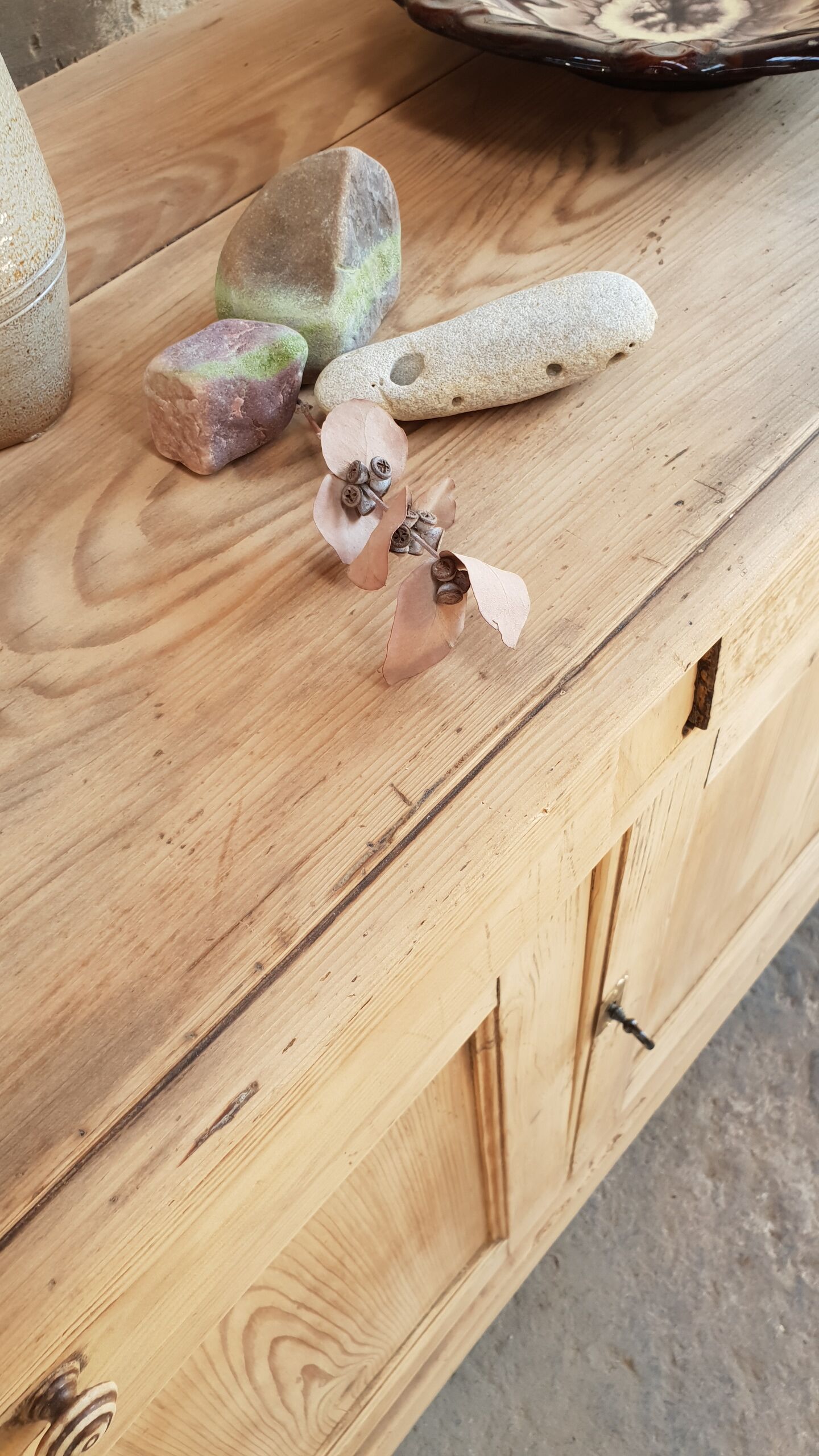 Old pine buffet