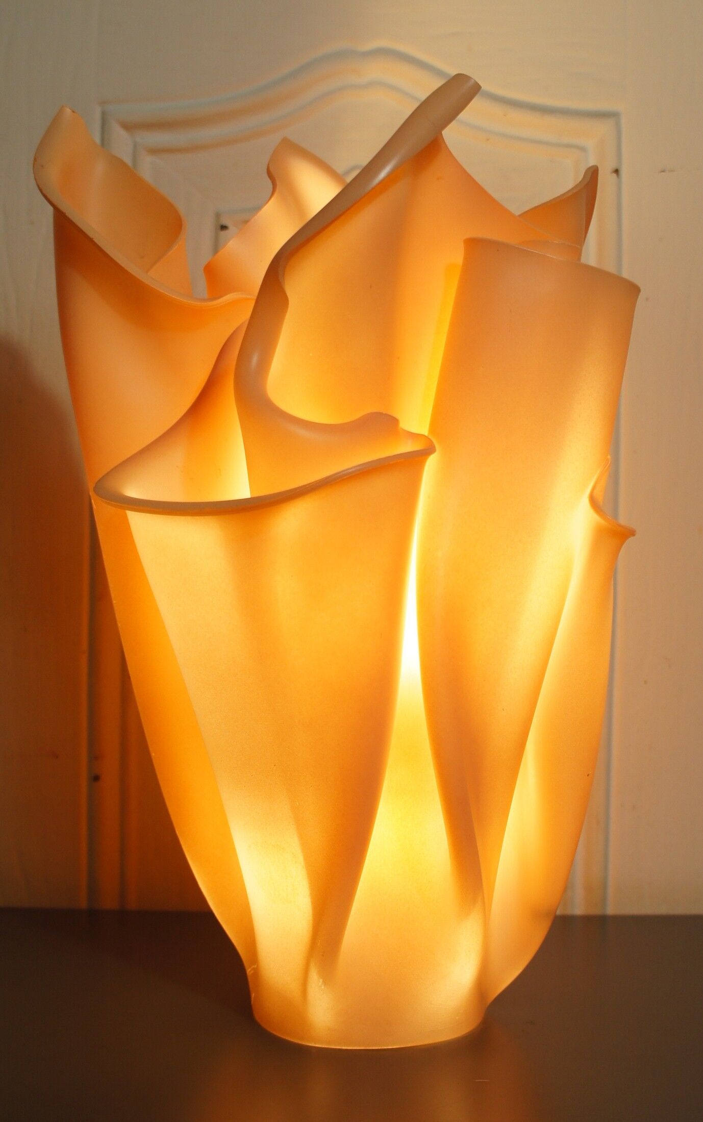 Resin "corolla" lamp circa 1980