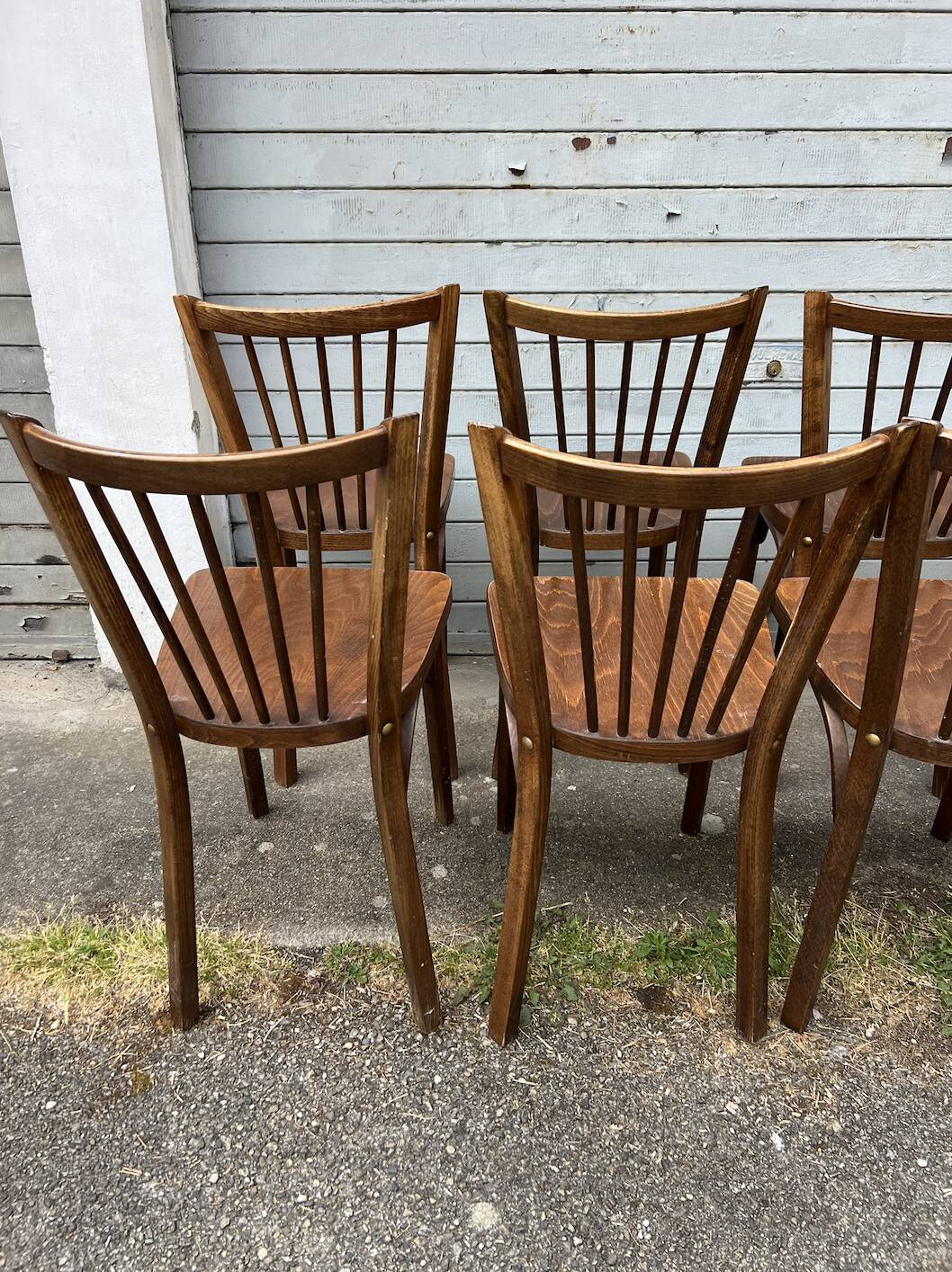 (Lot) 8 chaises bistrot estampillées Baumann