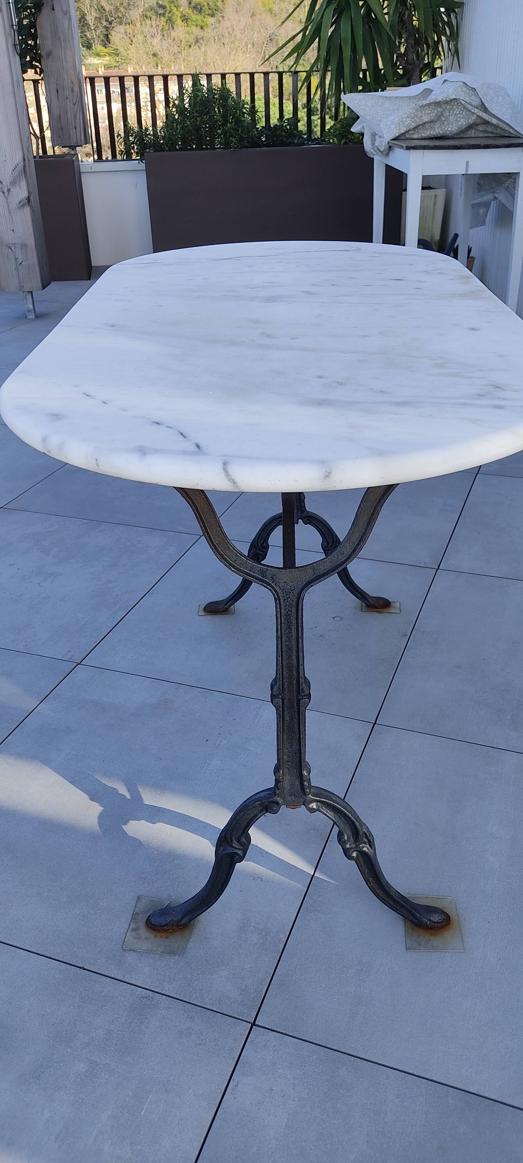bistro table