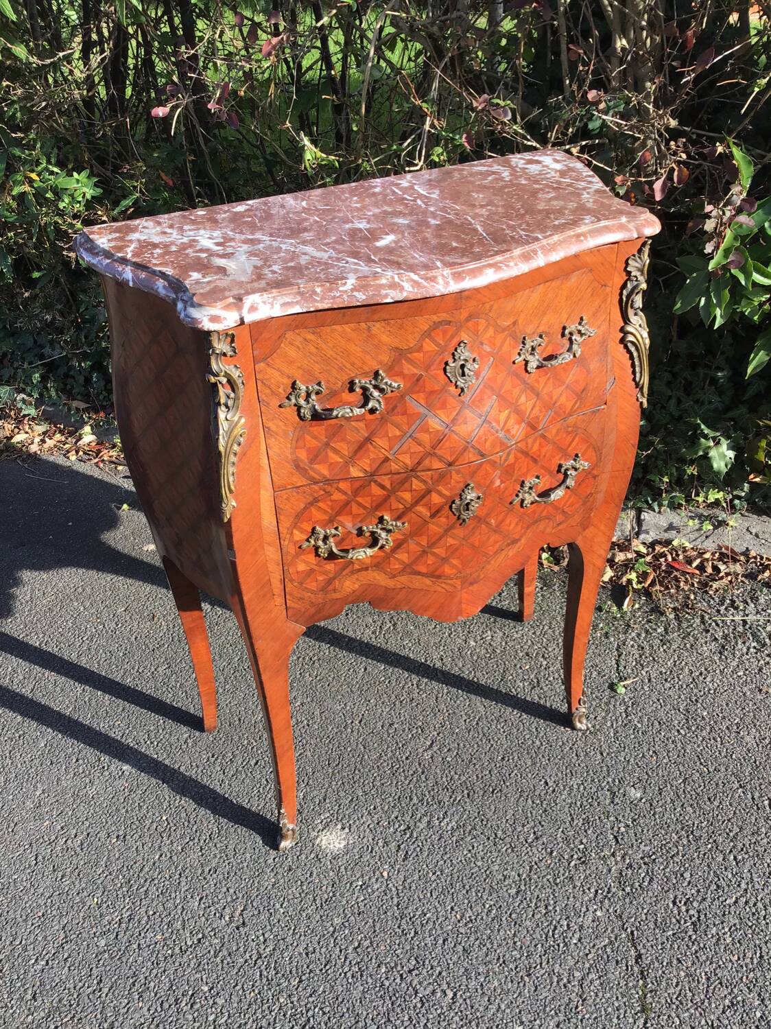 Small chest of drawers