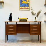Bureau en teck autoportant, Danemark années 1960/1970, style vintage, design moderne du milieu du XXe siècle