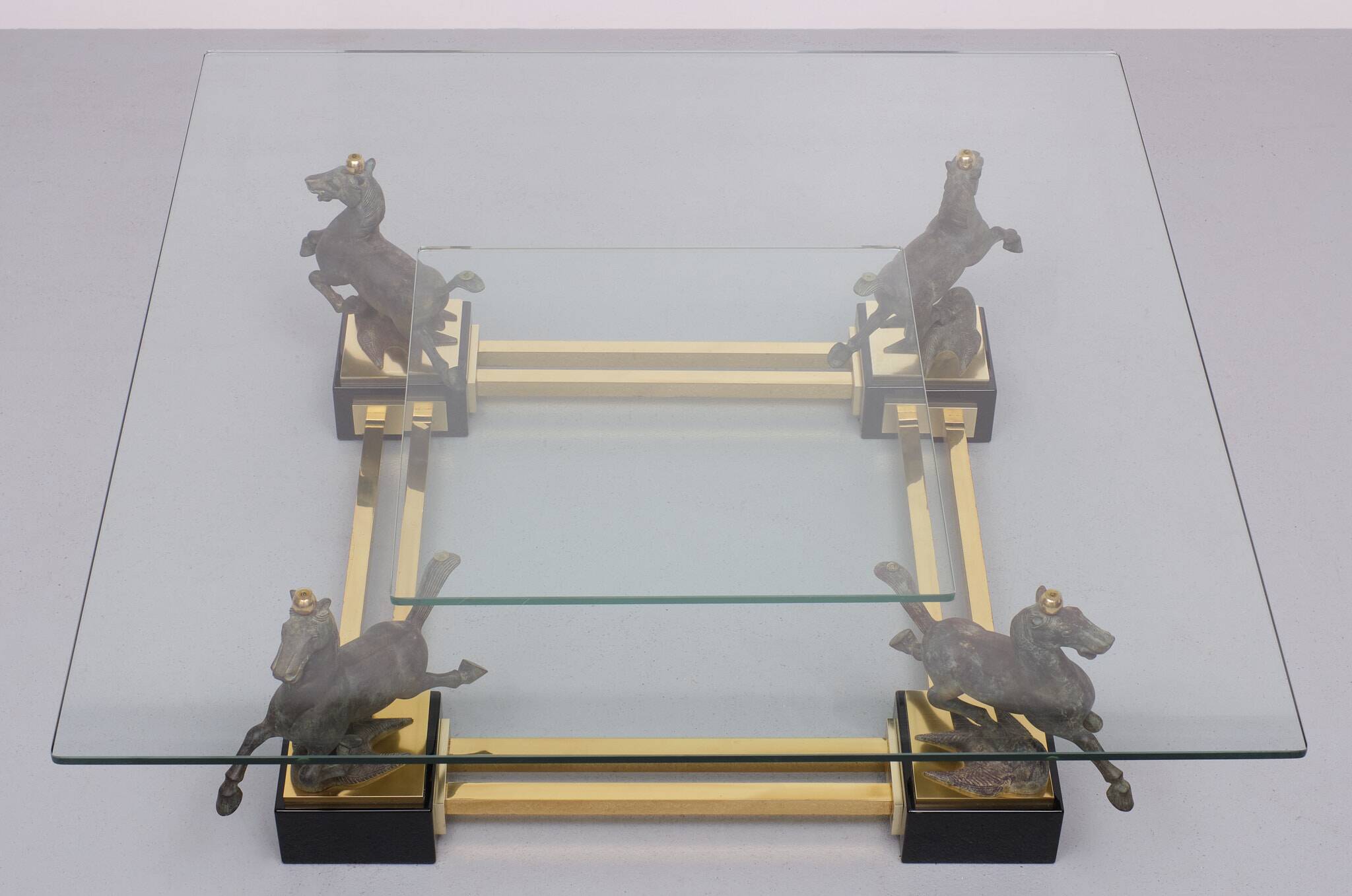 Maison Charles, Table Basse, "Cheval Volant du Gansu", années 1970, France