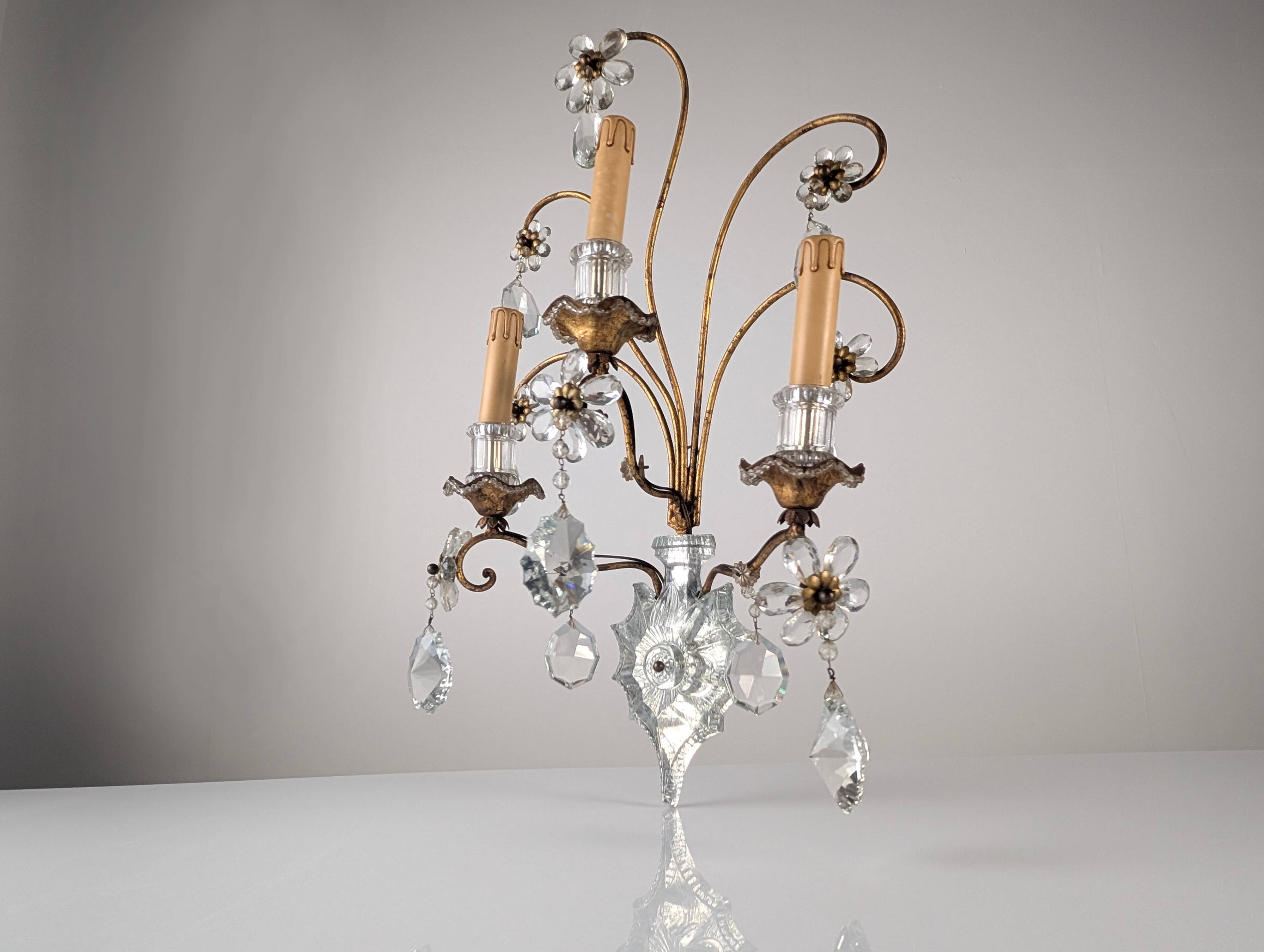 Large Italian Wall Sconce in Cut Crystal