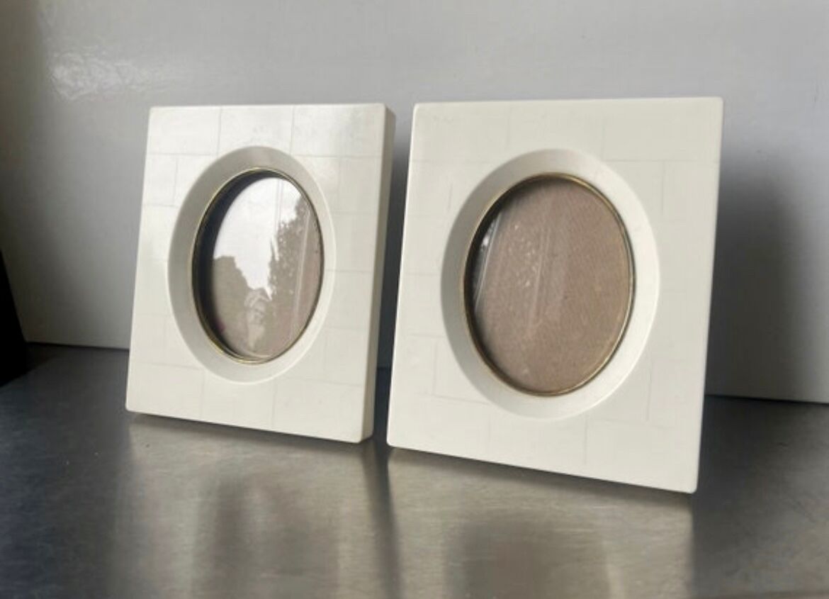 Pair vintage bakelite frames 14.5 cm x 12.5 cm glass 8.5 cm x  6 cm