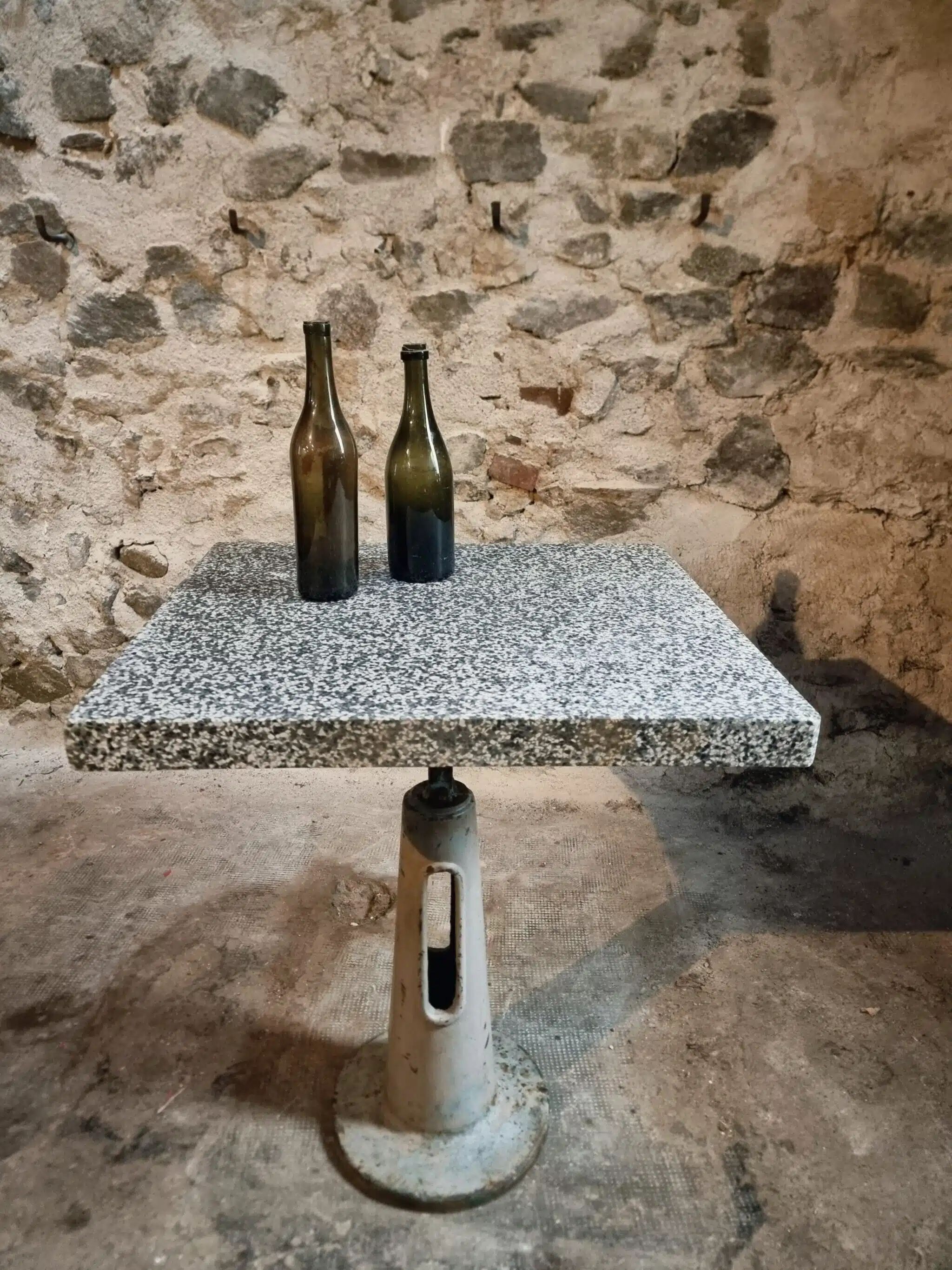 Table de bistrot de jardin industrielle avec plateau en terrazzo, France, milieu du XXe siècle