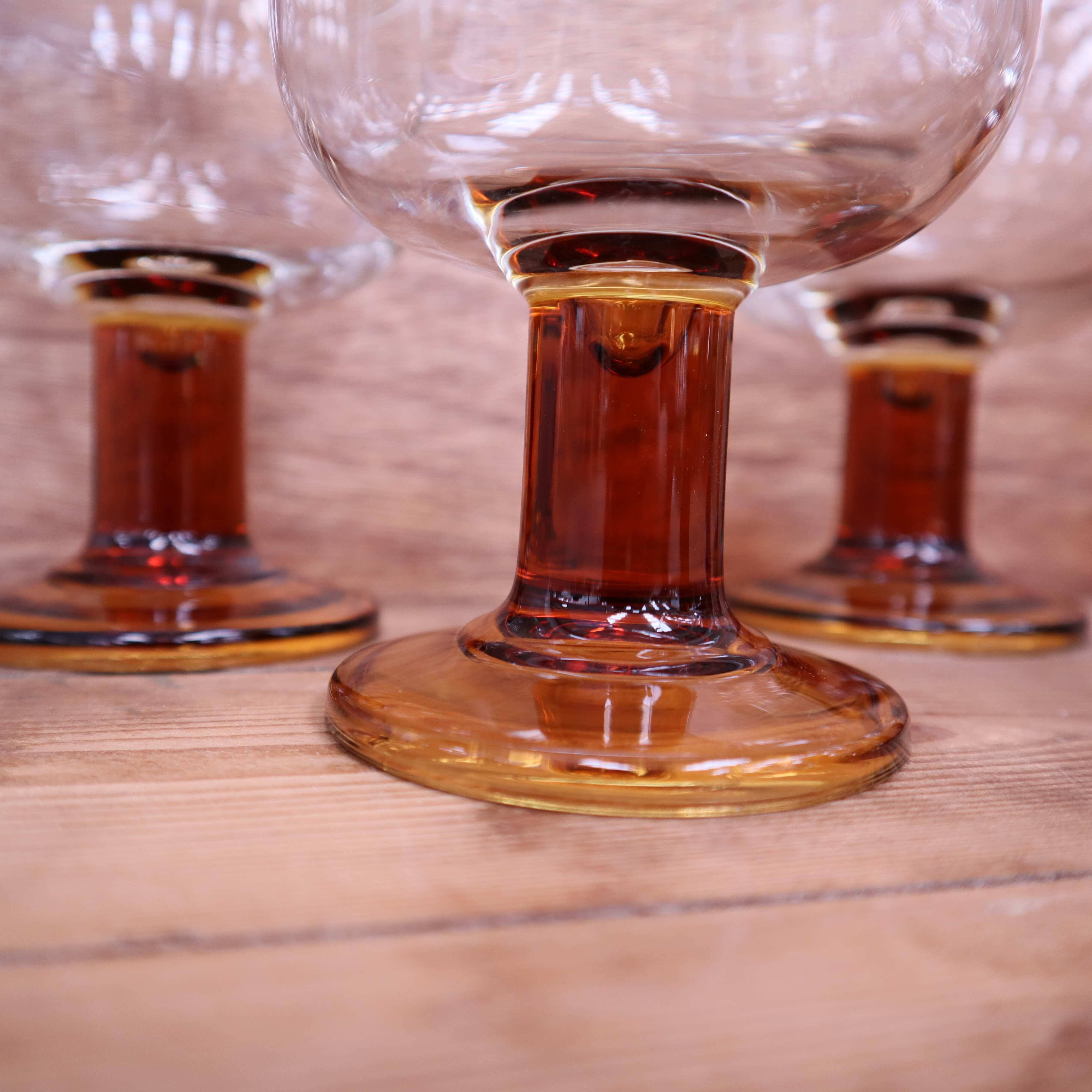 Set of 6 Amber stemmed glasses from the 70s