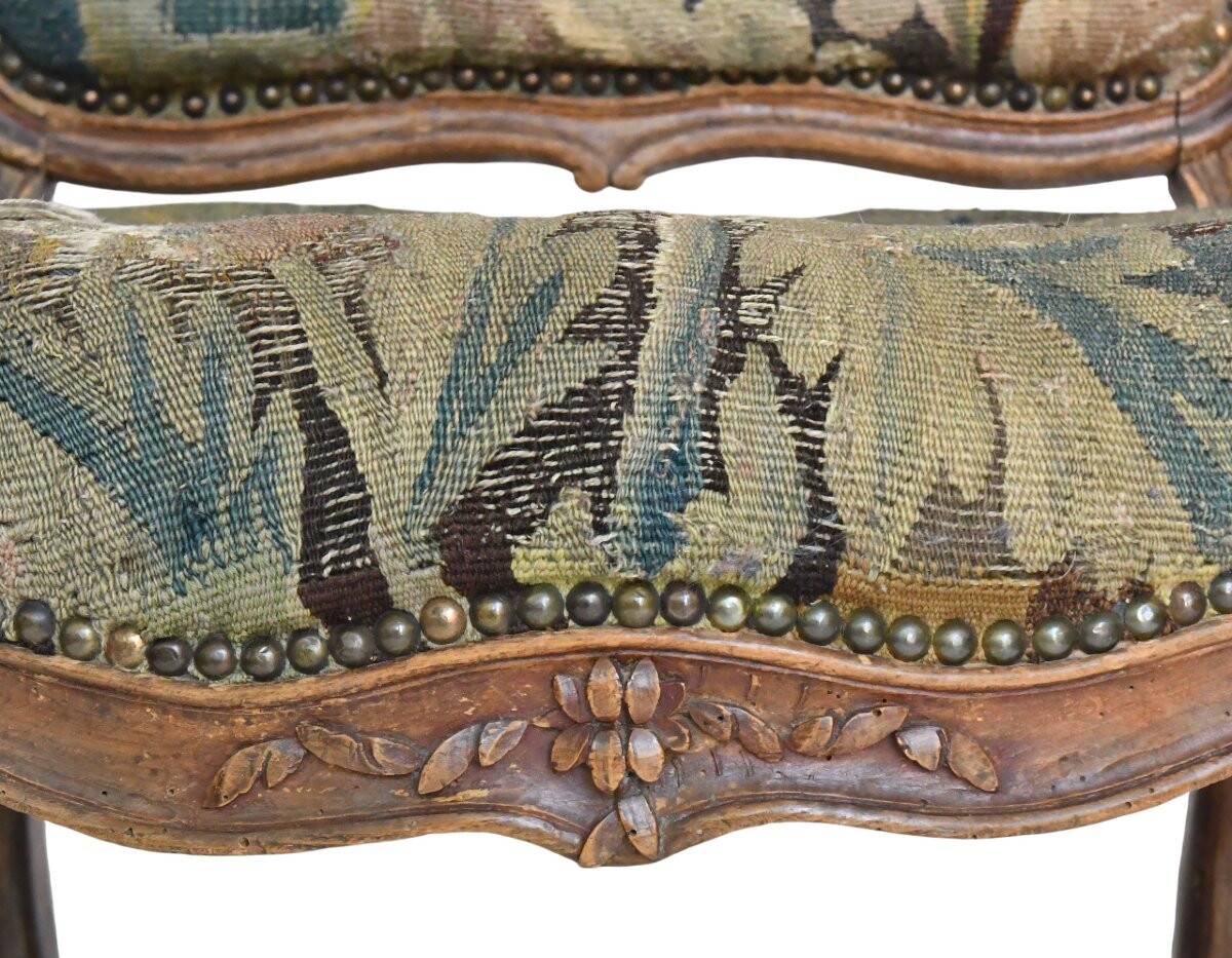 Fauteuil cabriolet d'époque Louis XV estampillé MDLP de Martin Delaporte
