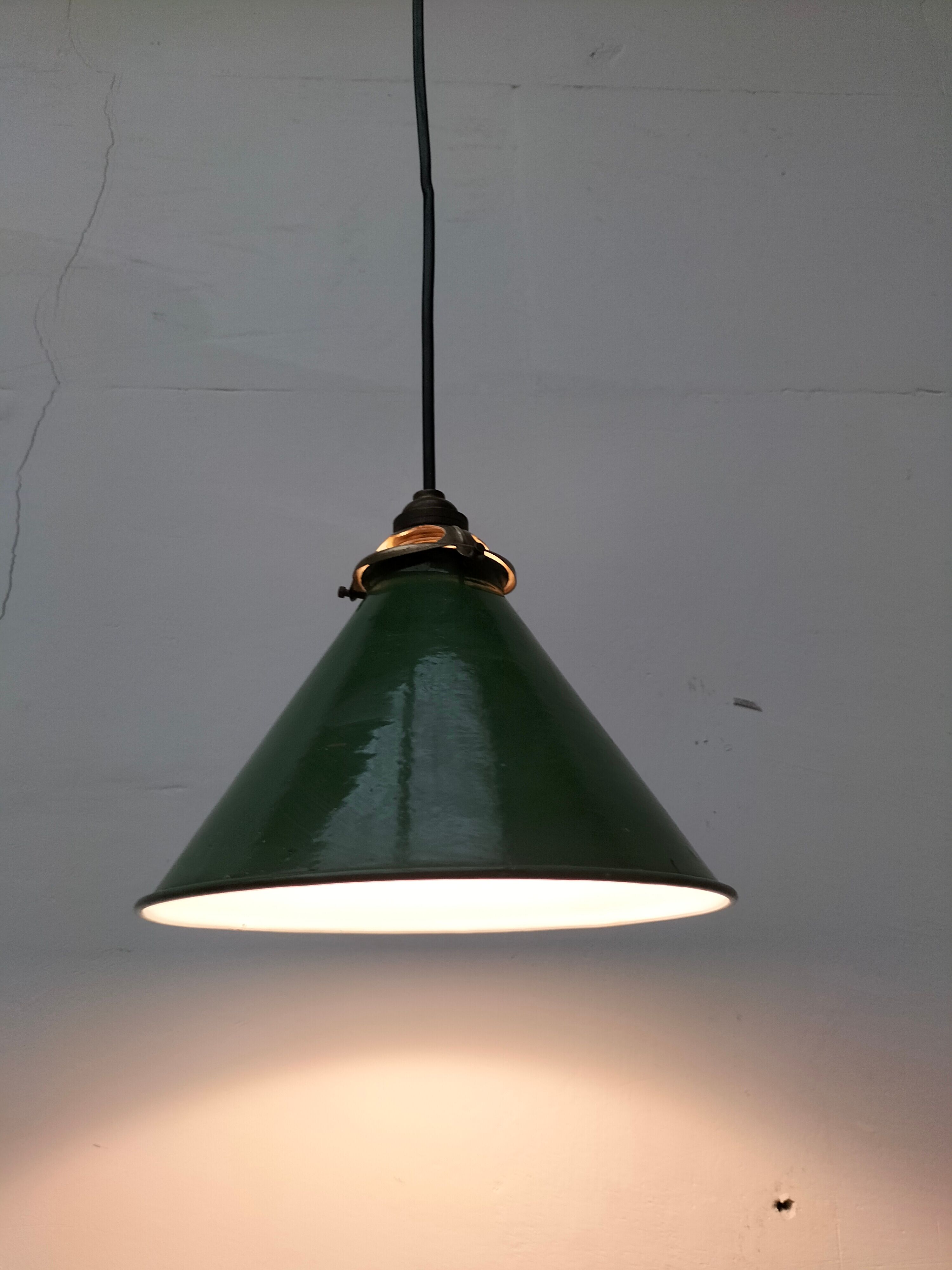 Old enamelled sheet metal lamp