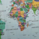 Old school MDI map: The world, political planisphere and relief.