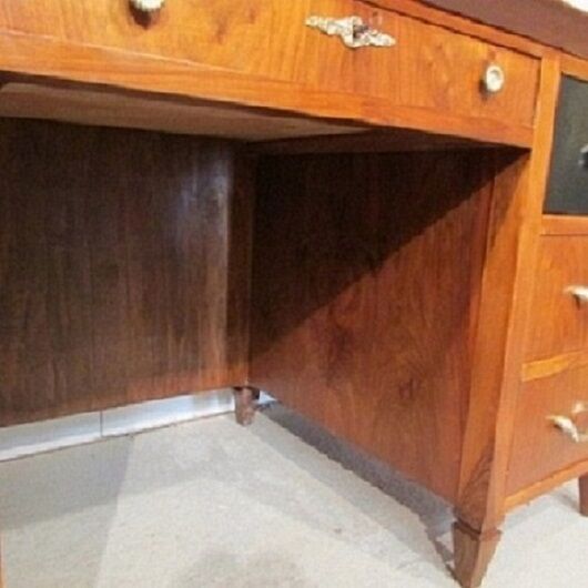 Desk minister of the environment
