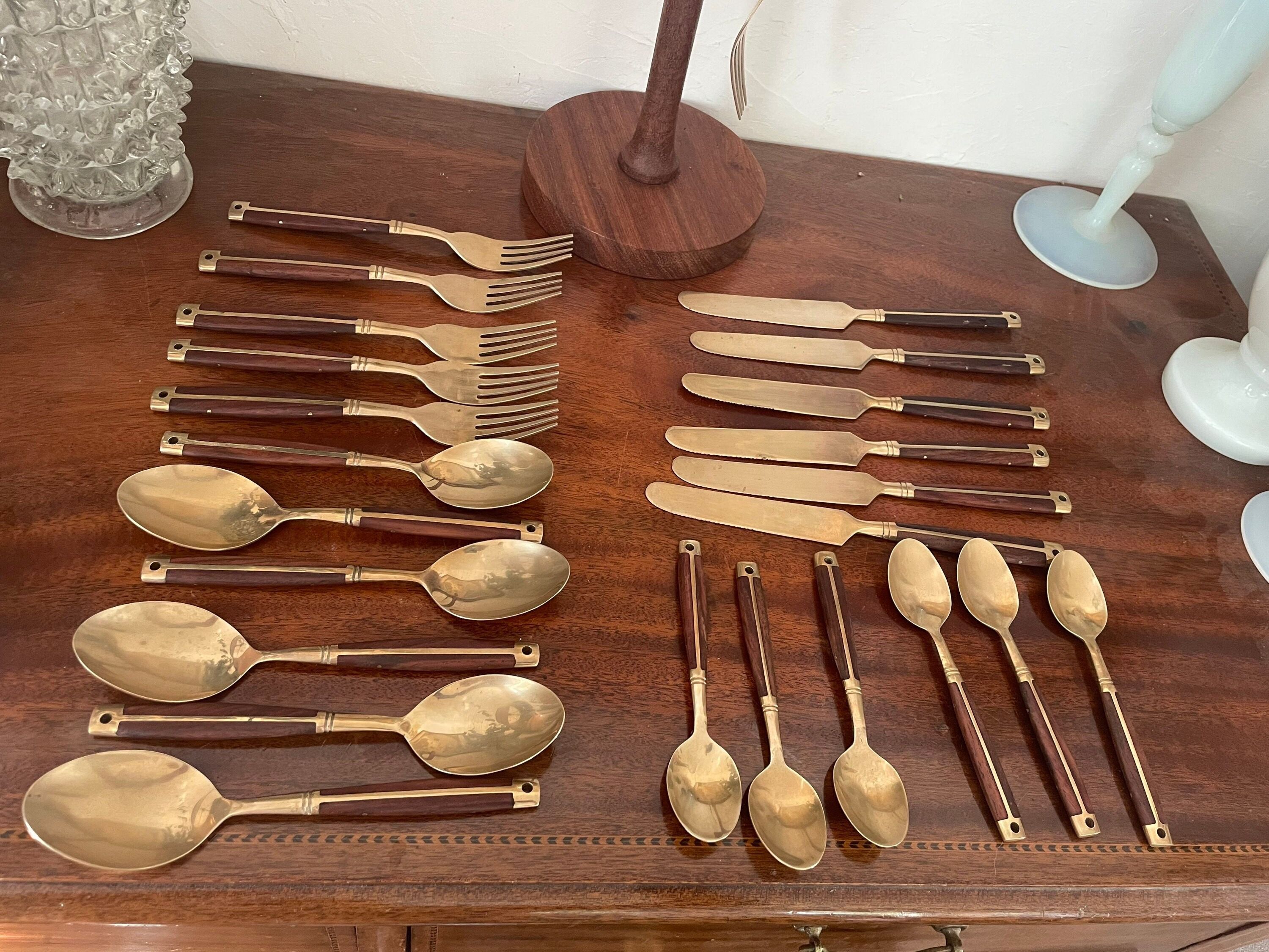 Cutlery in brass and rosewood 24pcs
