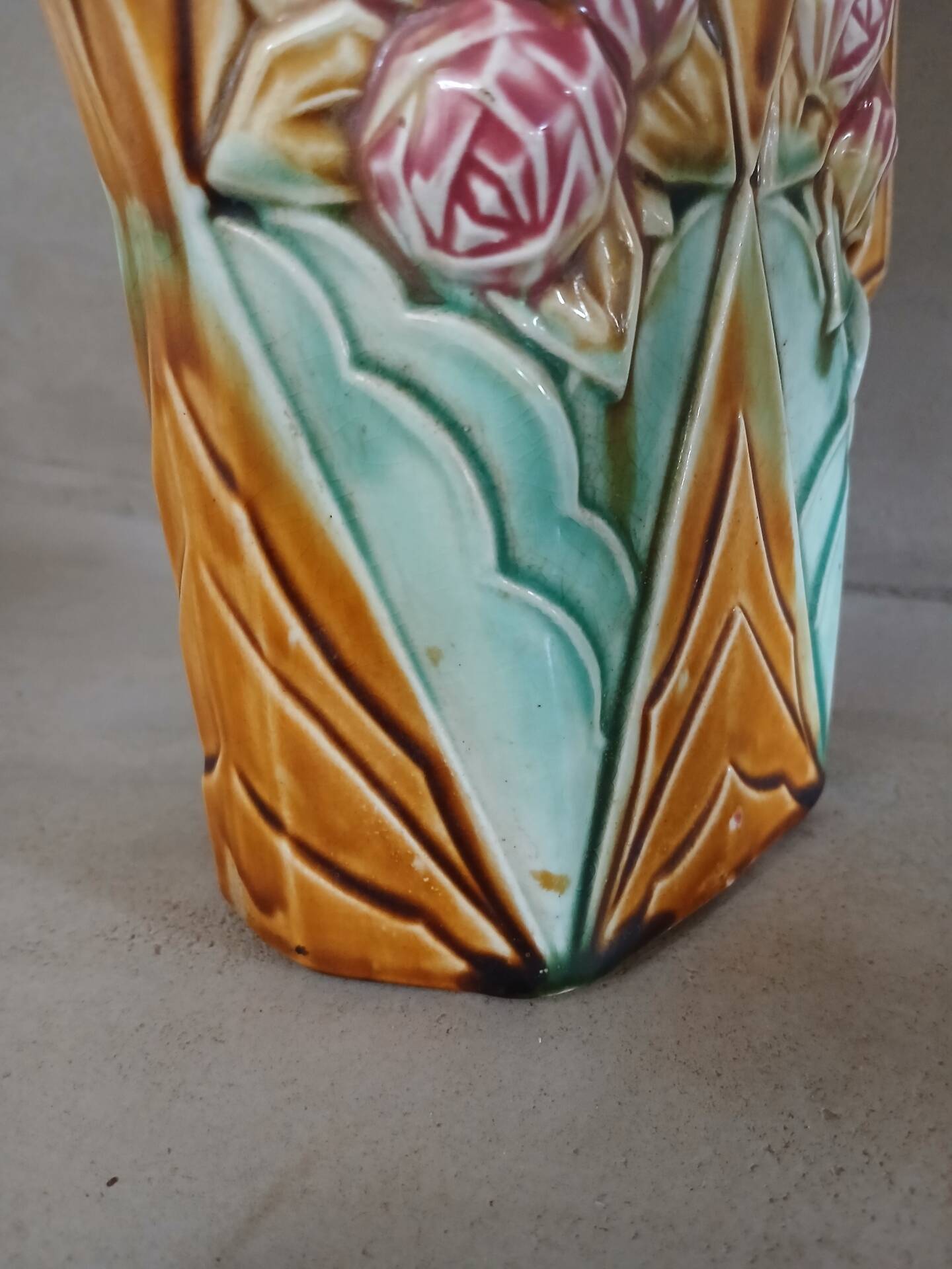 Antique pitcher in Onnaing slipware