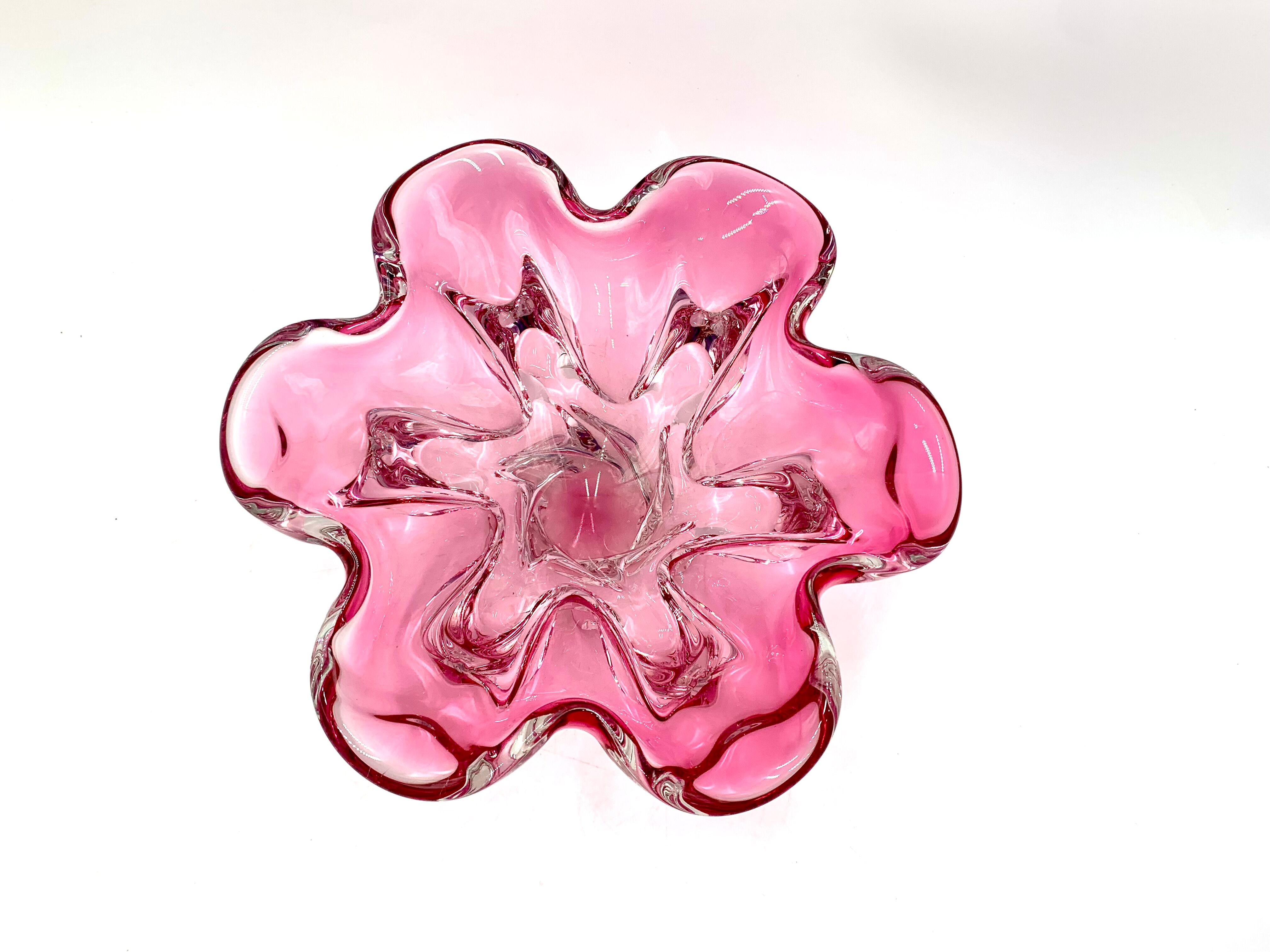 Pink bowl by J. Hospodka, Chribska Sklarna, Czechoslovakia, 1960s/70s.