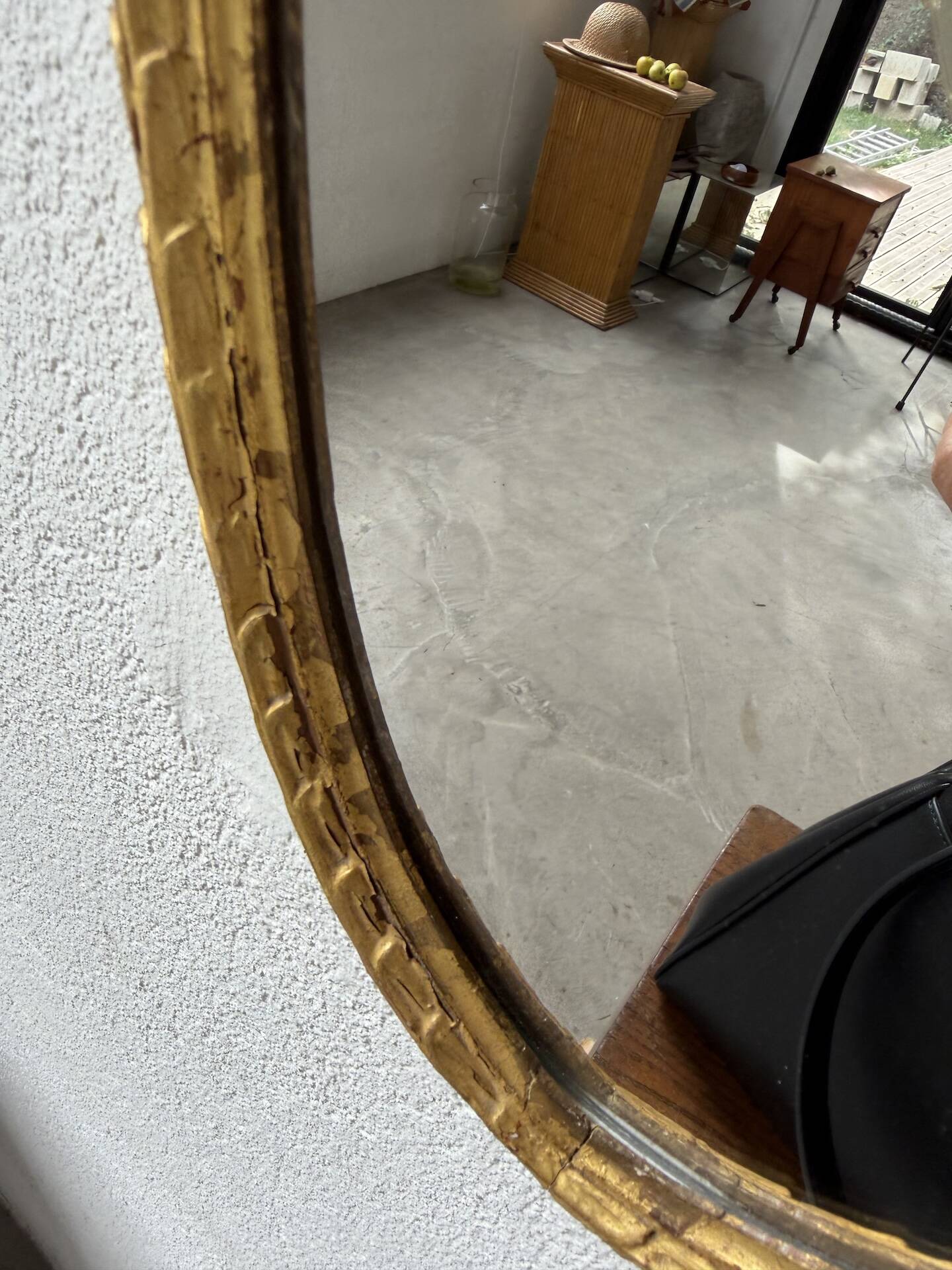 Pair of oval mirrors 1900 gilded stucco