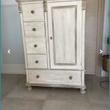 Bonnetier wardrobe