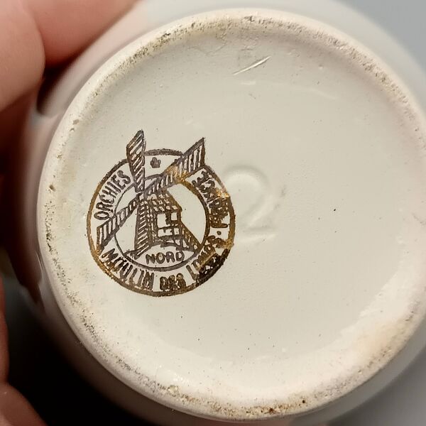 Service à café 9 tasses, pot à lait Moulin des Loups jaune texturé