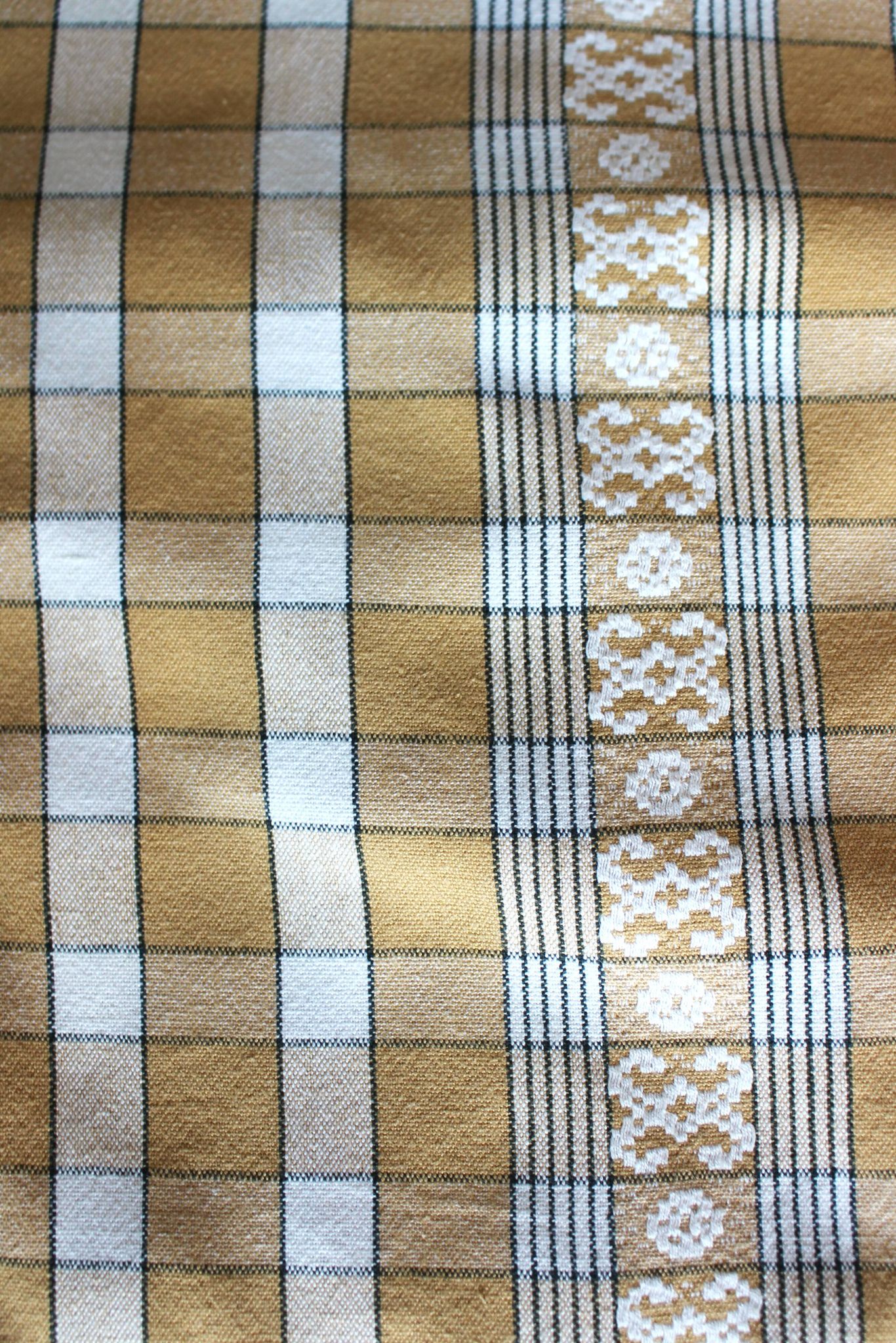 Nappe rectangulaire vintage beige à carreaux