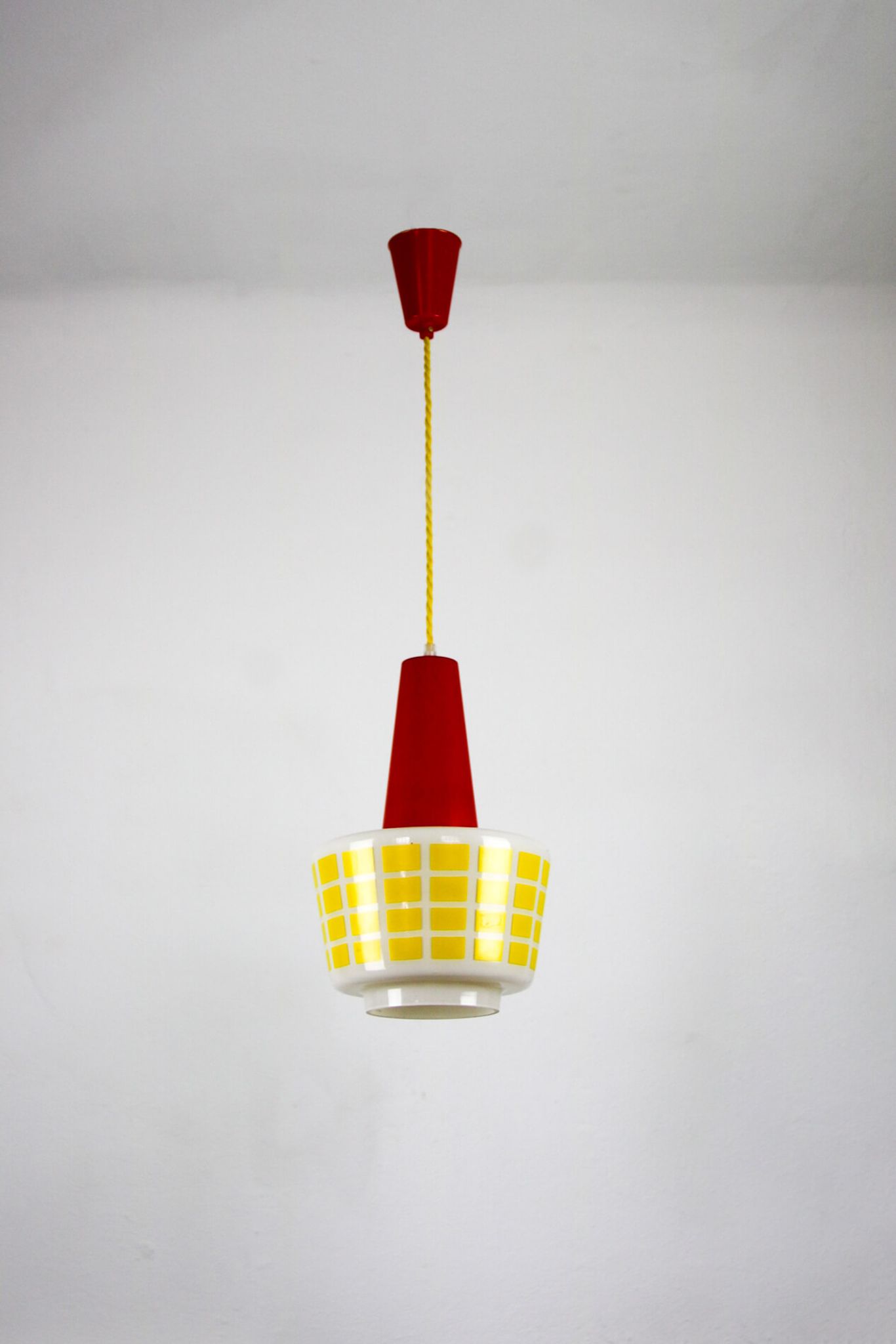 Suspension en verre rouge et jaune