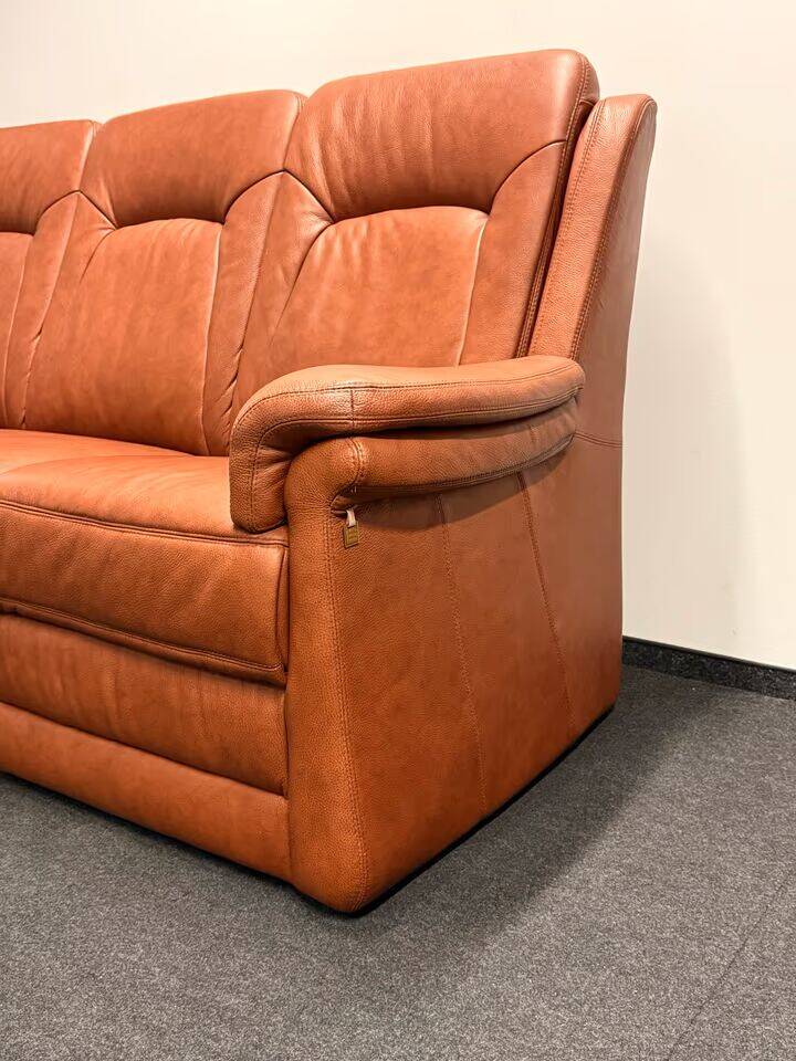 Leather  2-piece set-sofa and armchair from Elastoform