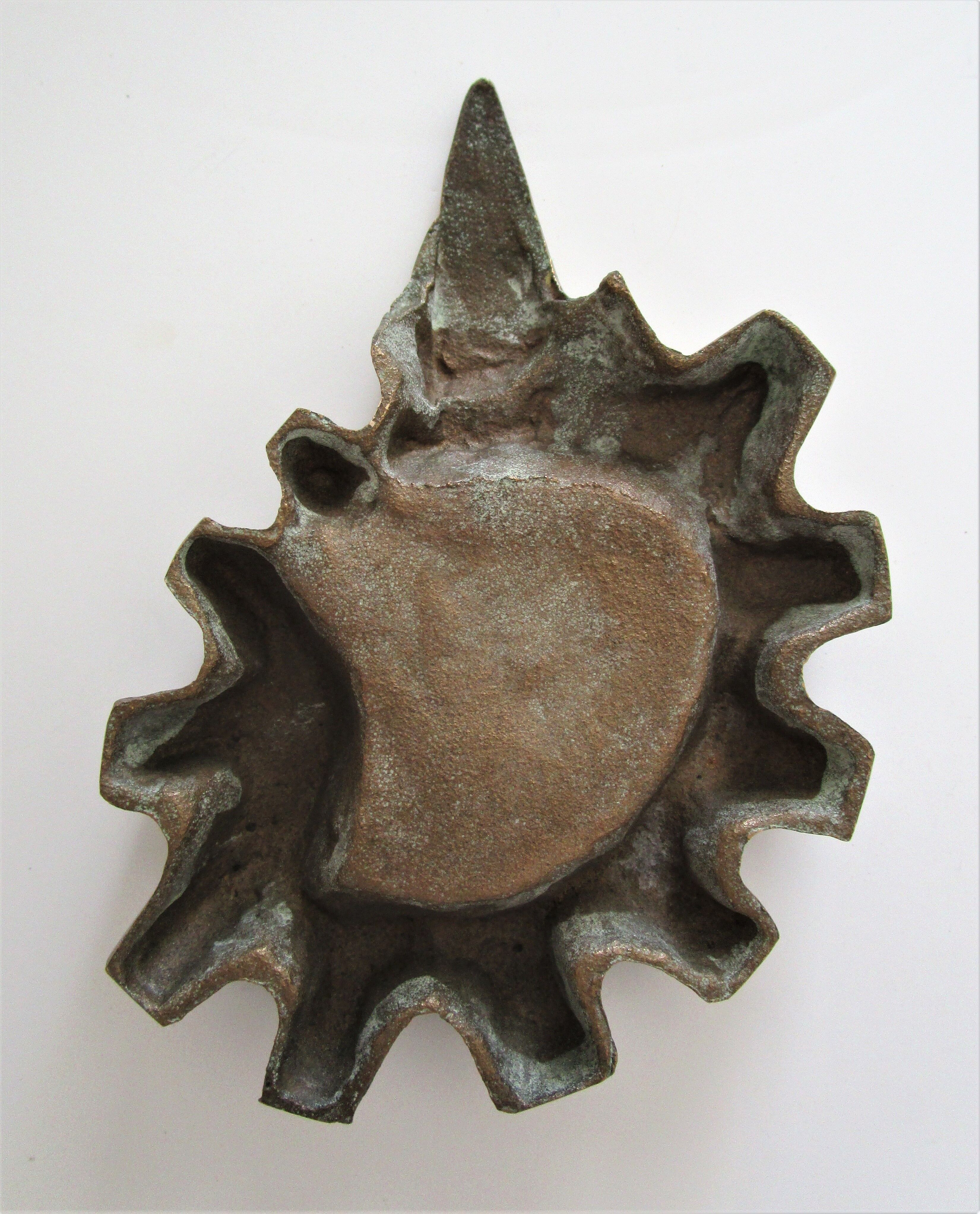 Bronze ashtray patinated 30s initials AM