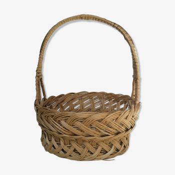 Children's basket in braided wicker