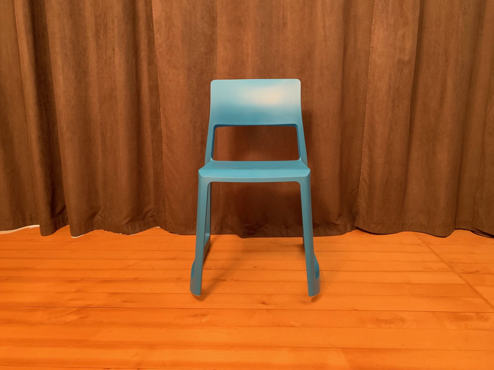 Tip Ton chair, designed by Edward Barber - Jay Osgerby, Vitra