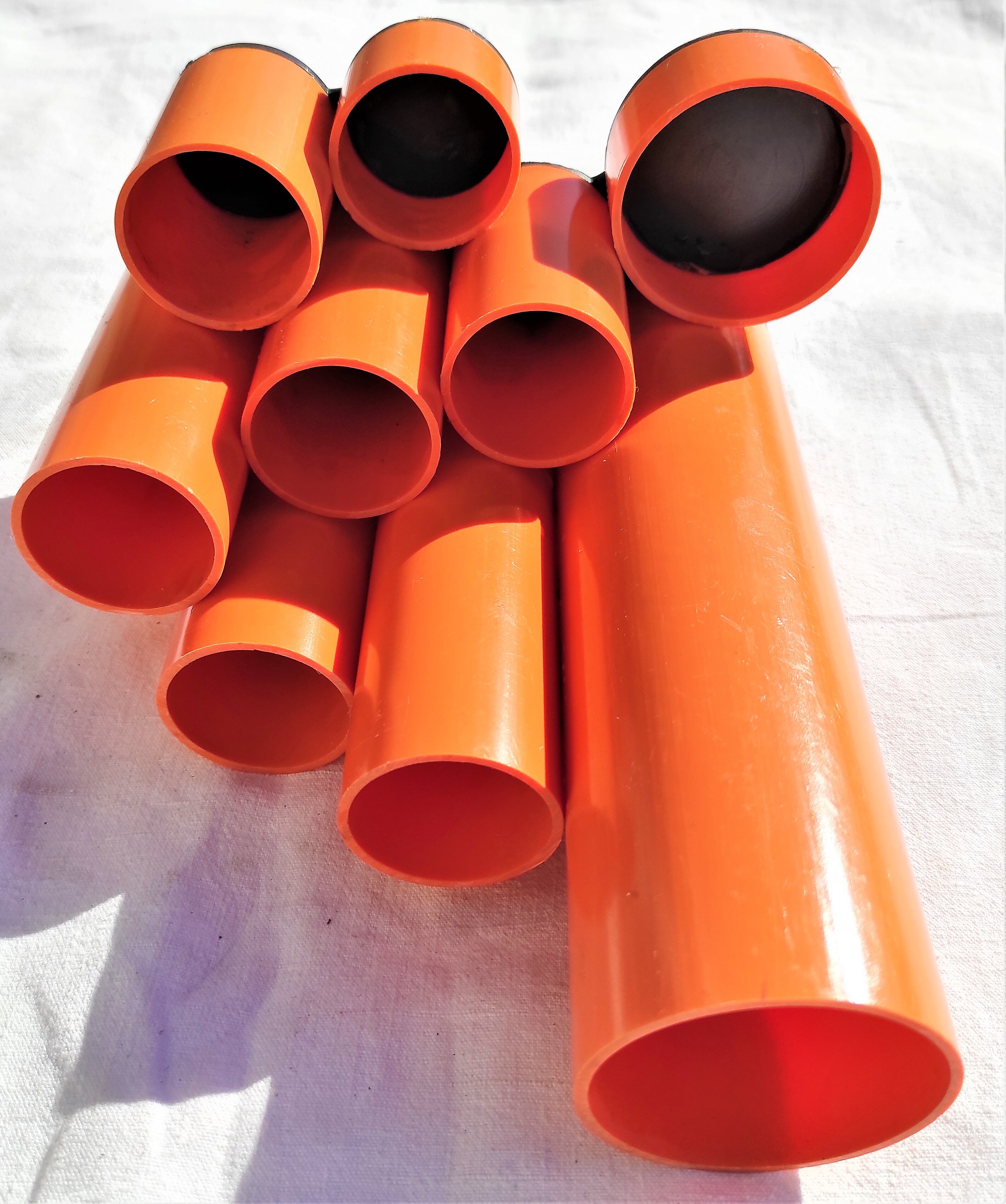 Pot à crayons orange vers 1970 à 9 compartiments