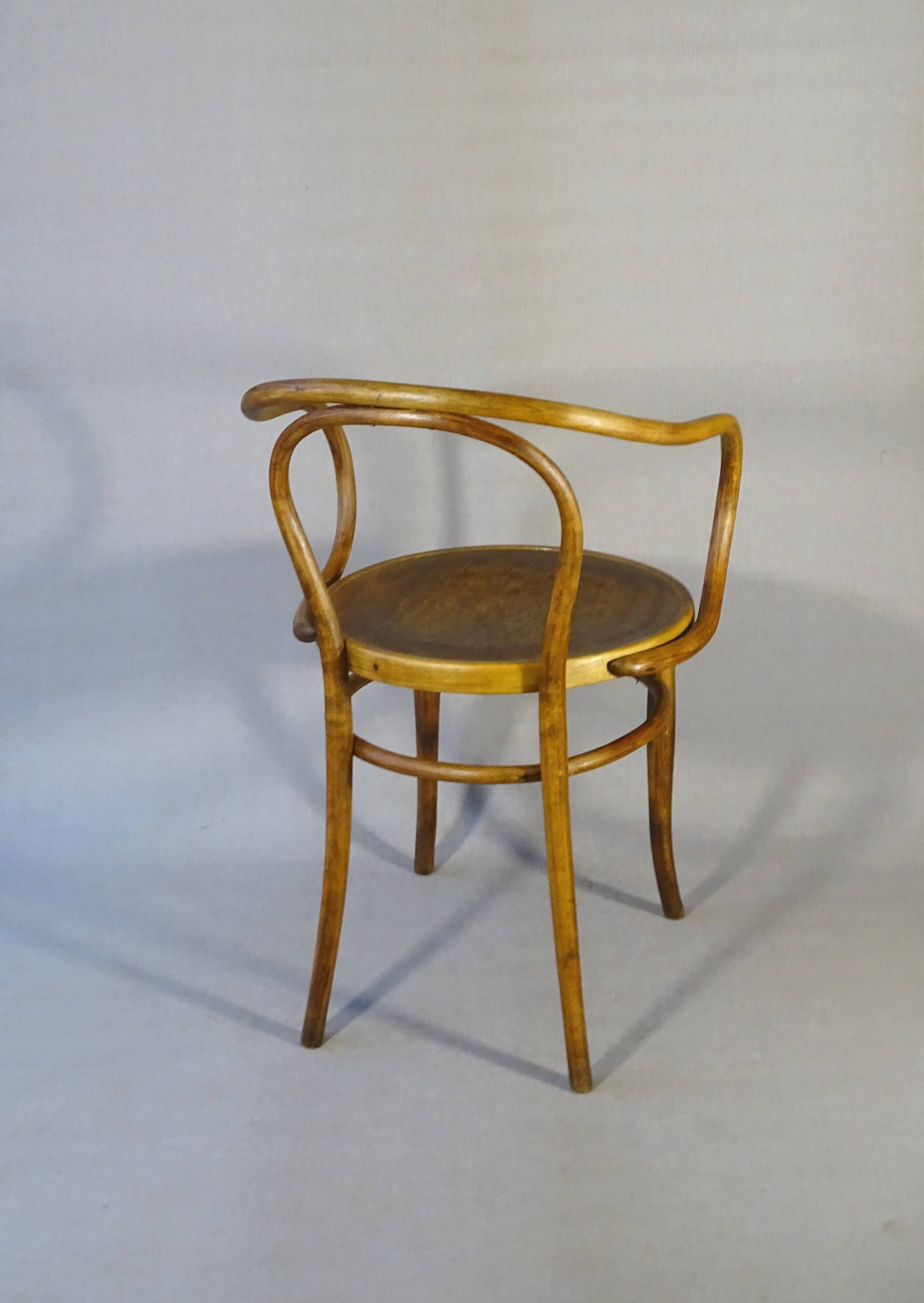 Le Corbusier b9 blond armchair, by Kohn, wooden seat 1915