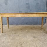 Farm table