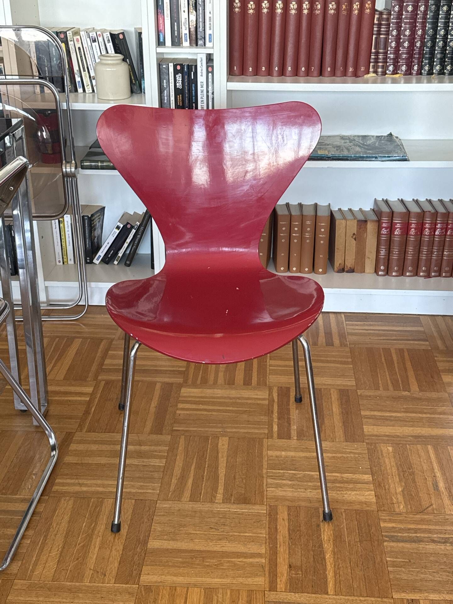 Chaise Arne Jacobsen, Fritz Hansen