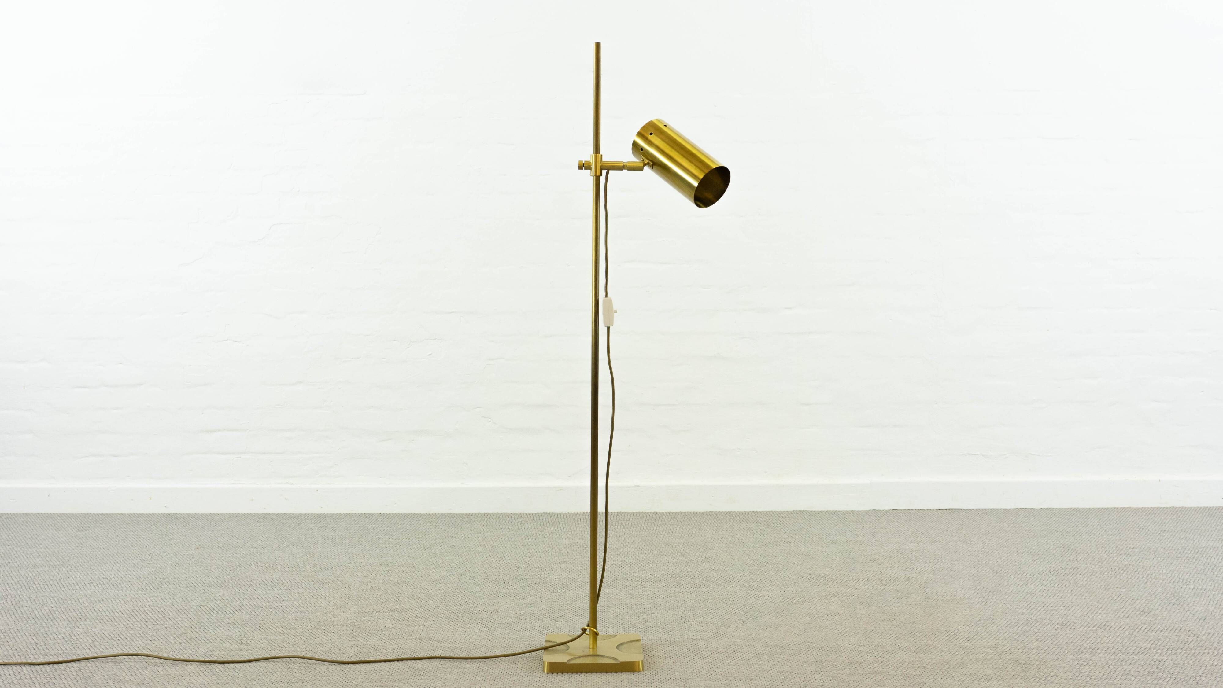 Midcentury Brass Floorlamp / Spot, 60s