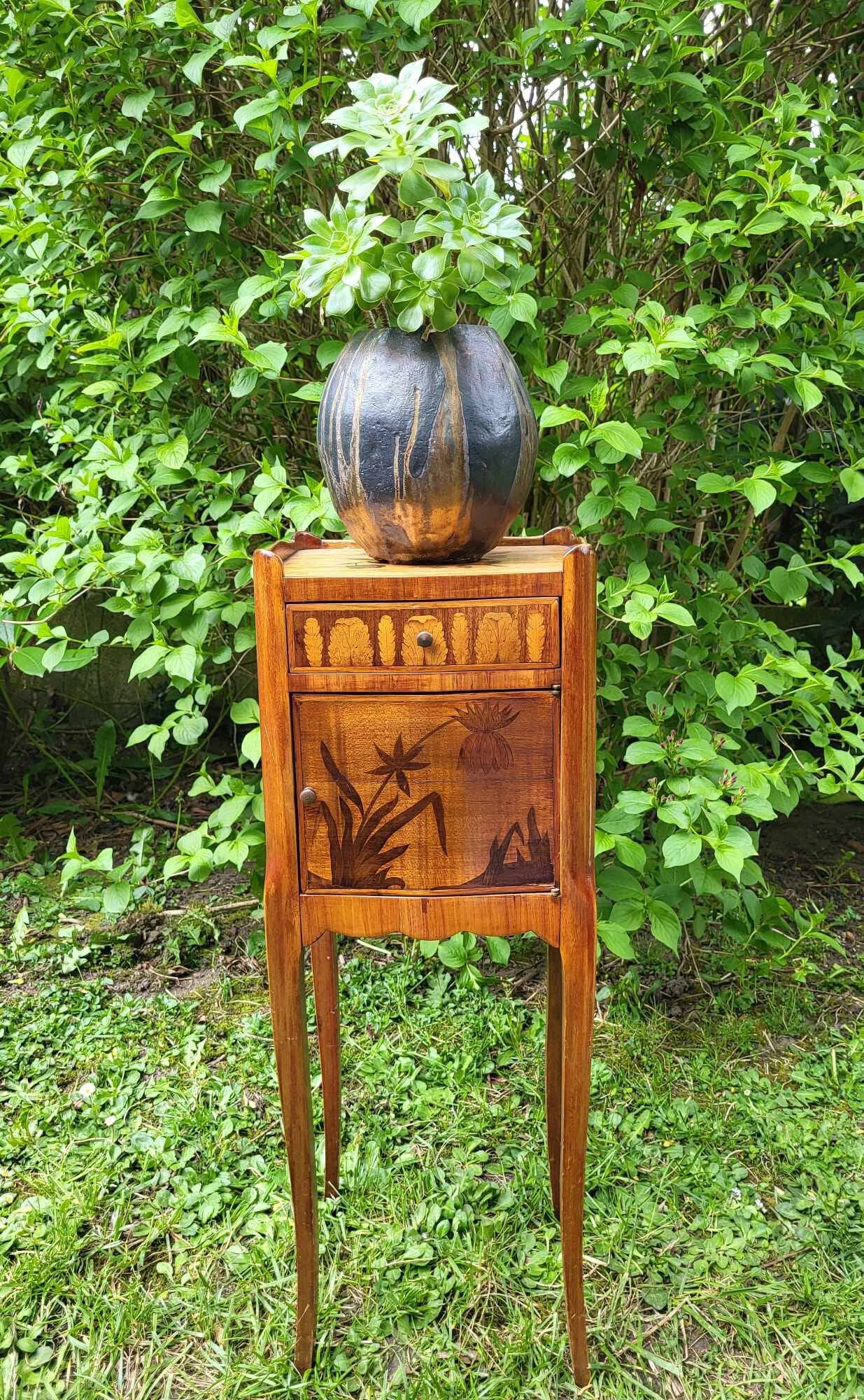 Chevet, meuble d’appoint ancien