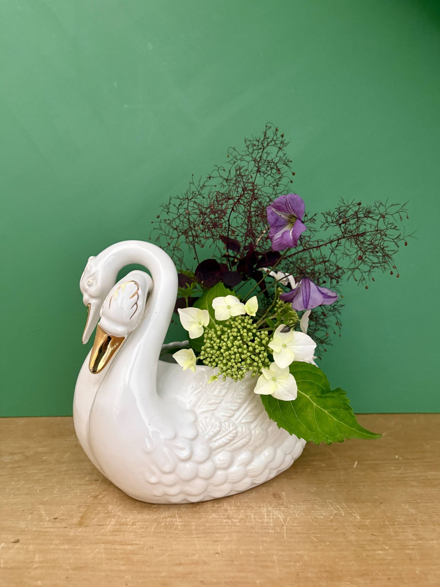 Cache pot cygne vintage en céramique