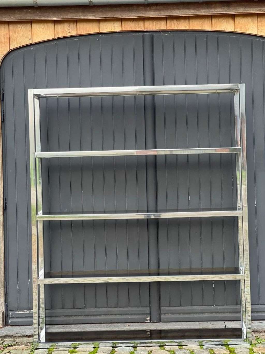 Shelf with smoked glass