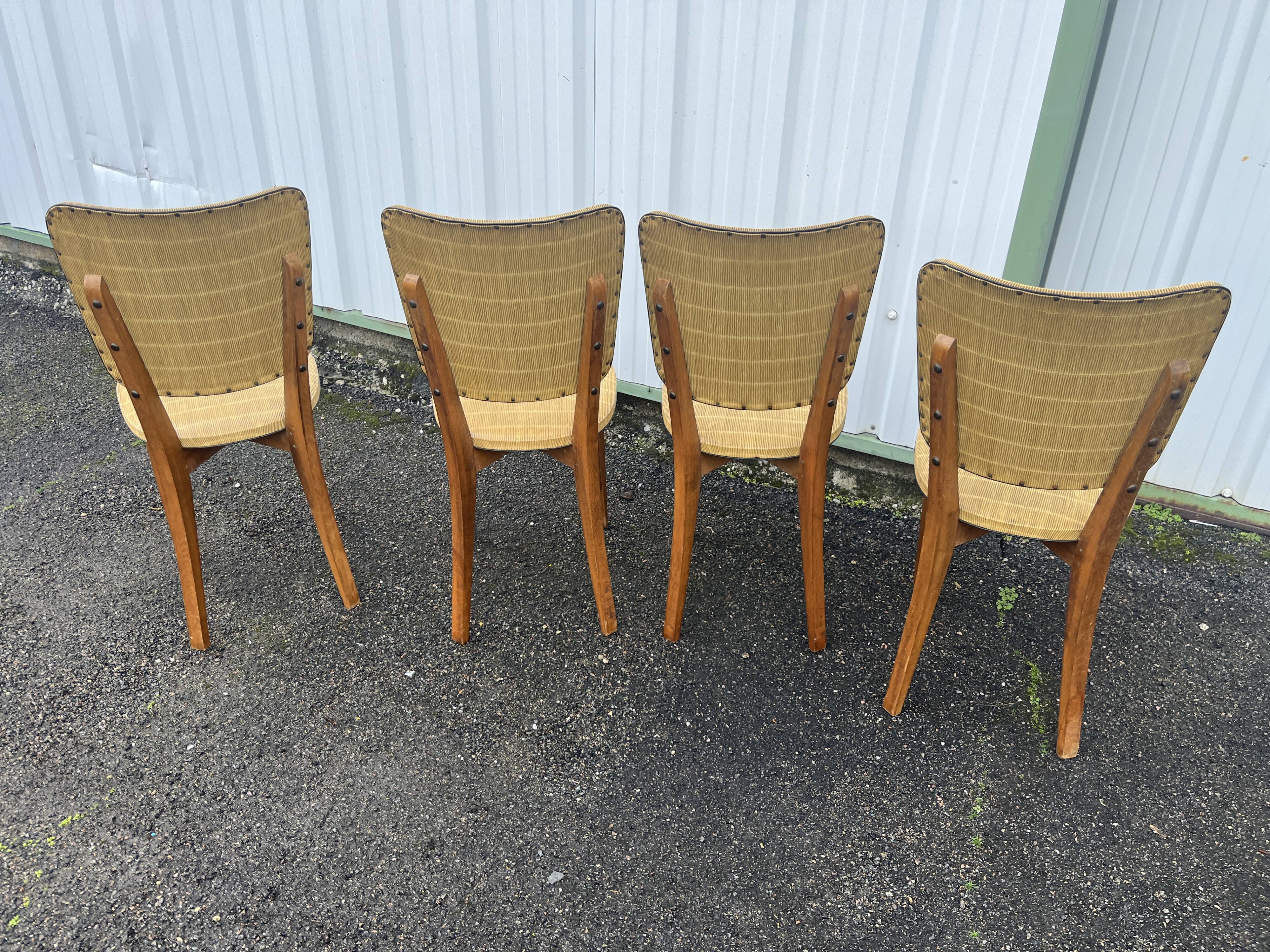 Set of 4 vintage chairs from the 50s and 60s in Scandinavian style.