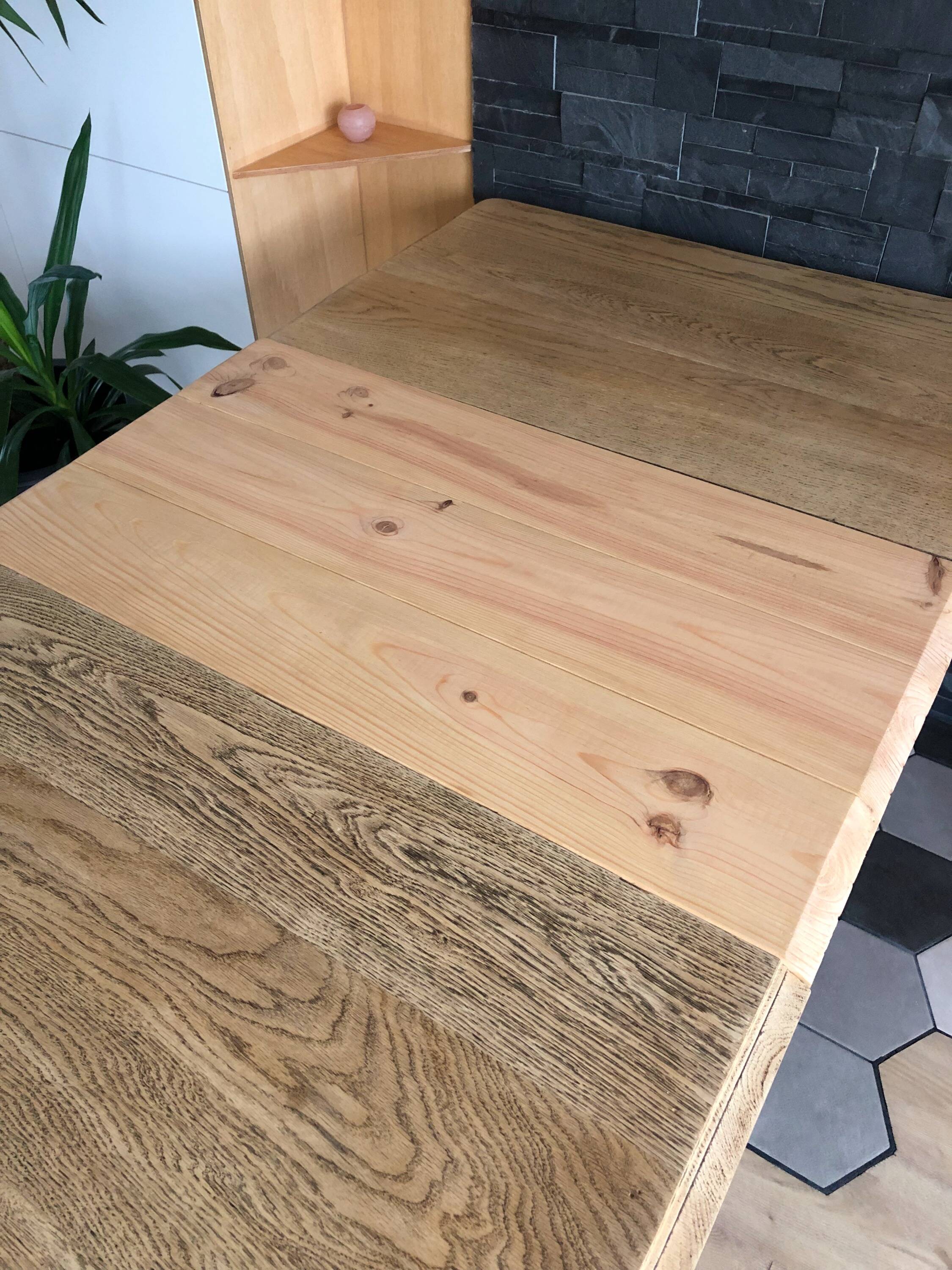 Table à manger vintage en chêne massif