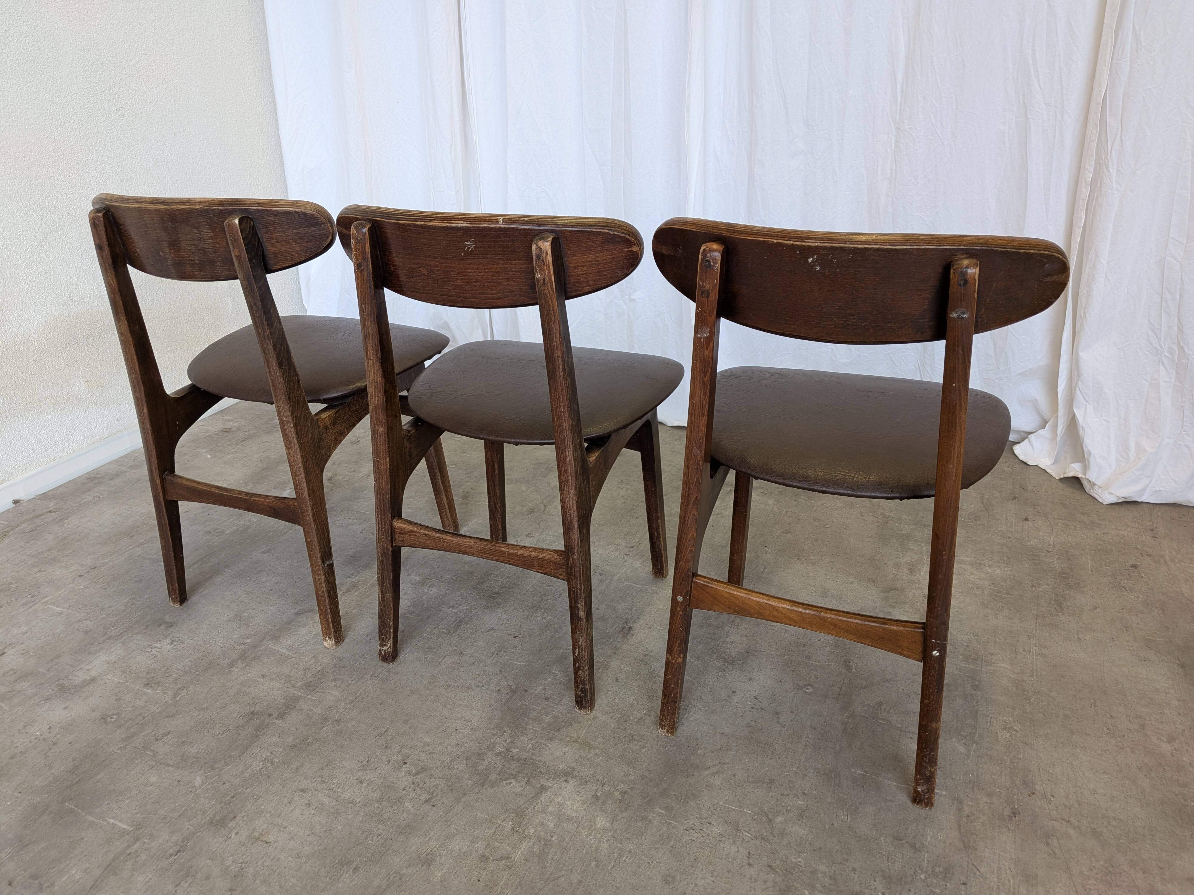 Set of 3 Vintage Wooden Dining Chairs with Brown Leather Seats / Mid-Centur