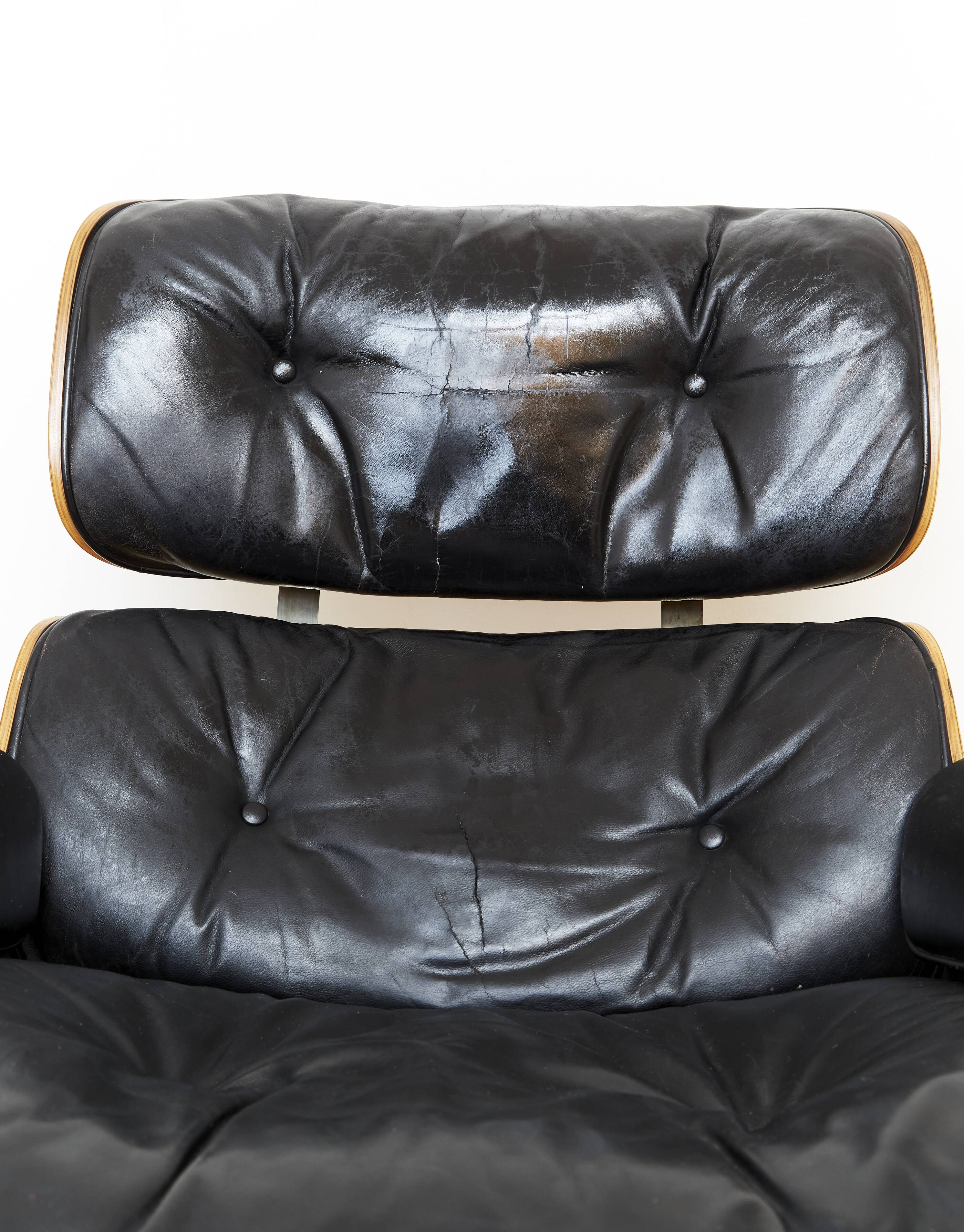 Fauteuil et pouf Charles & Ray Eames pour Herman Miller
