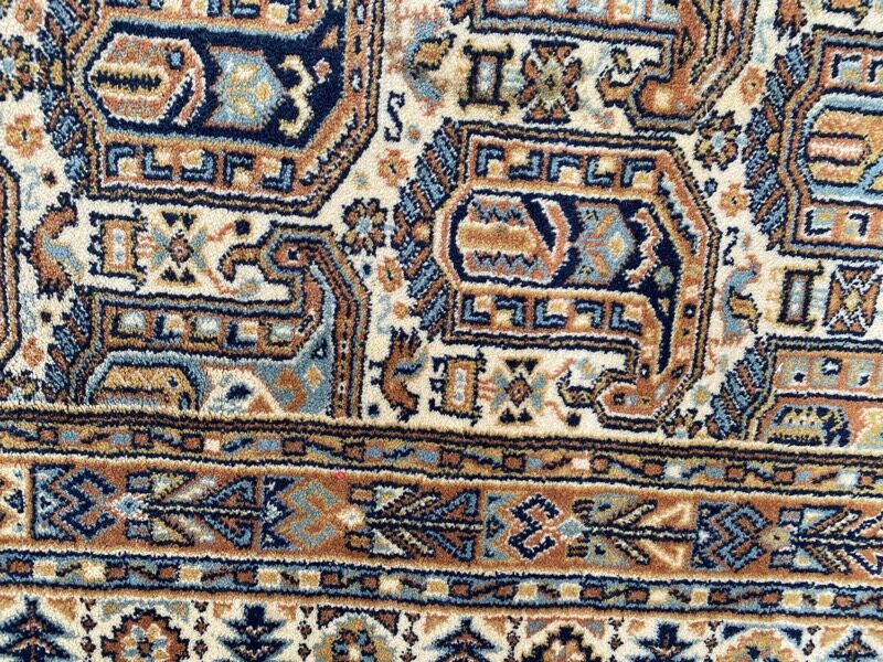 Vintage Persian style rug 200x300 cm